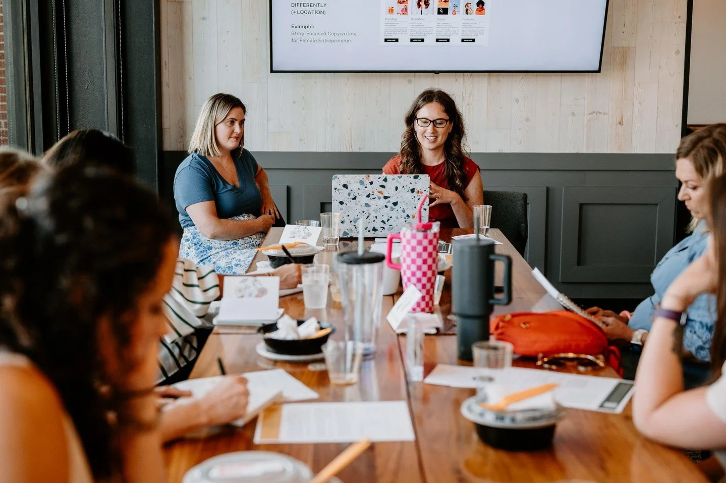 If your website doesn&rsquo;t have these 3 things&hellip; you have to come to this website workshop.
 ▪️ A homepage that explains what you do (and who it&rsquo;s for) in 5 seconds
 ▪️A clear next step that tells people exactly how to work with you
 ▪