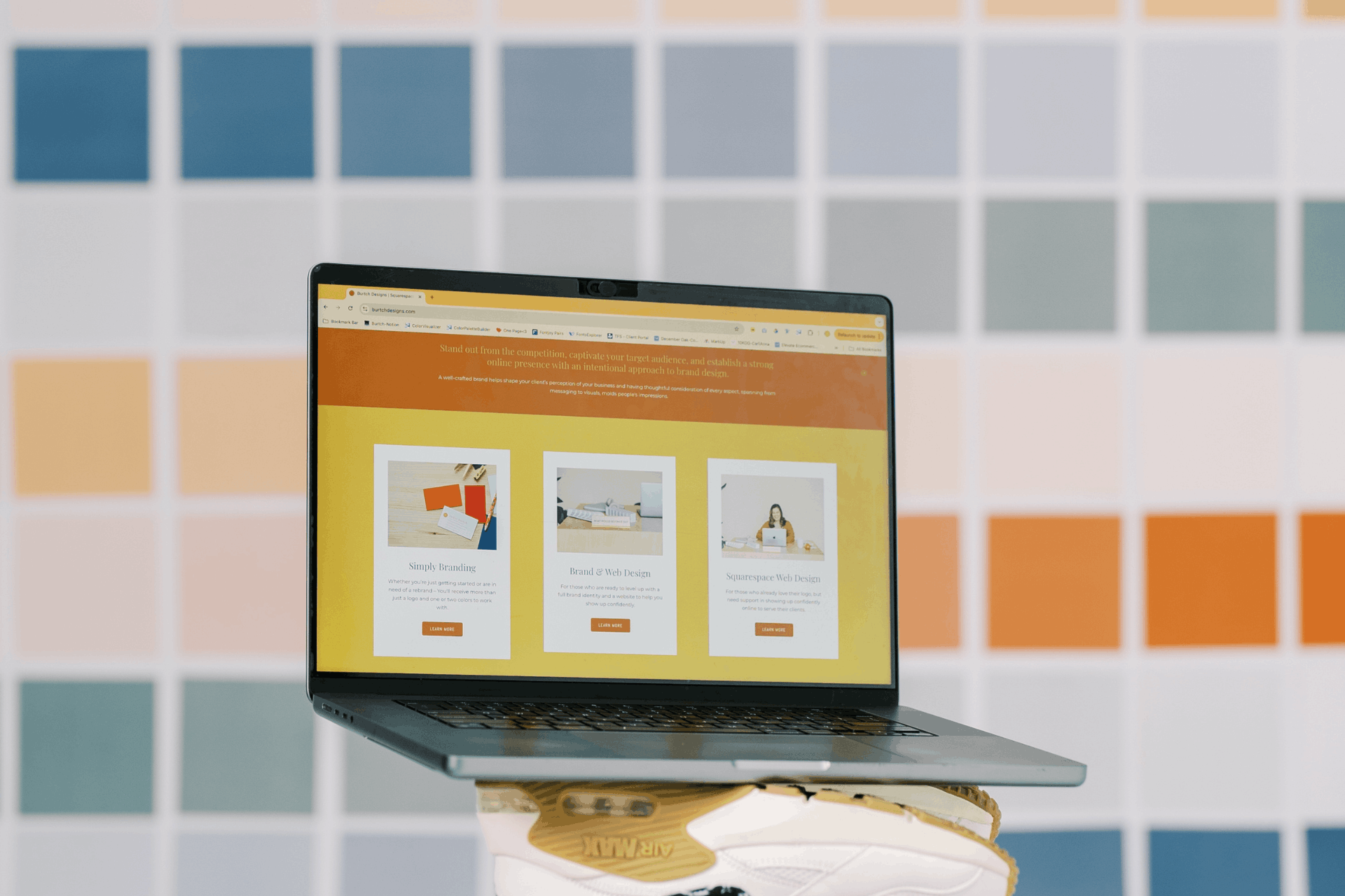 how to create a visual brand identity