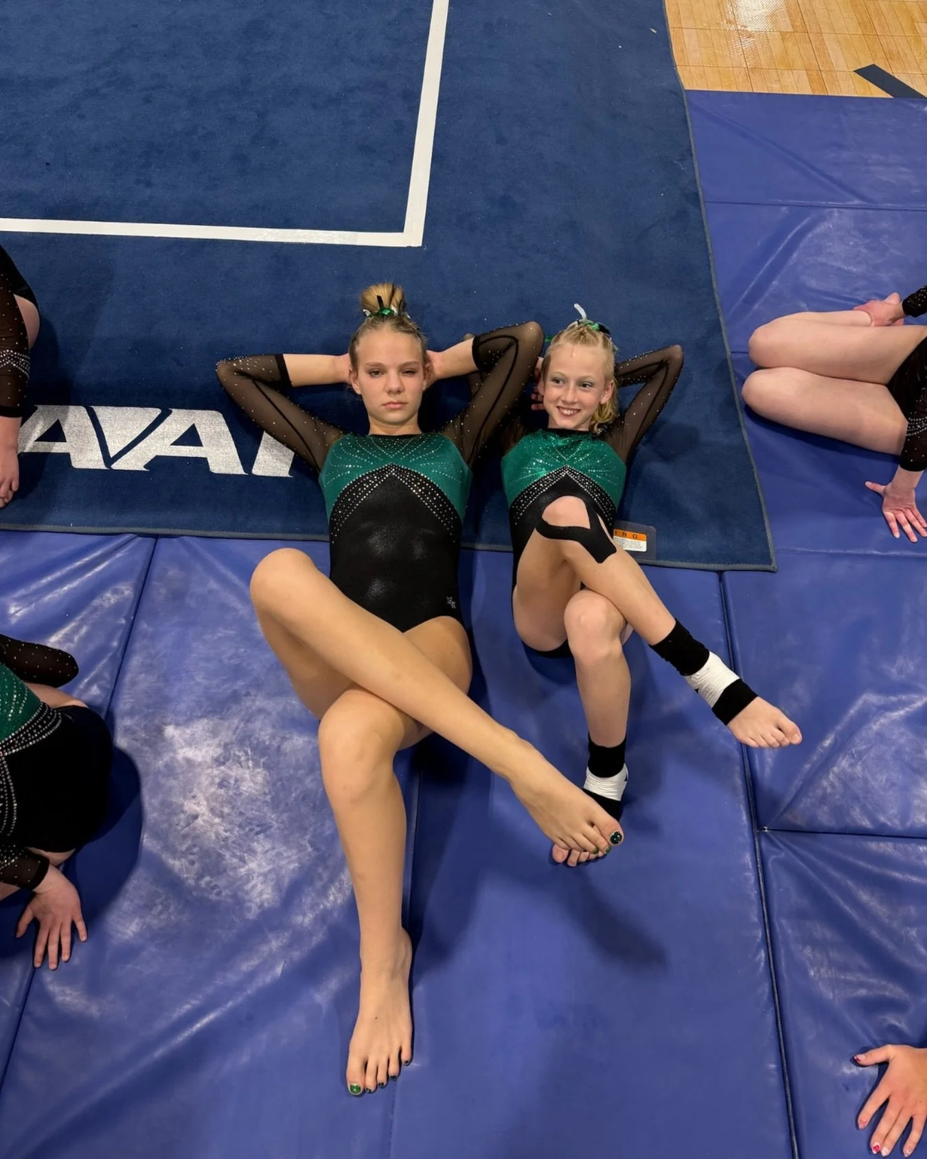 There are two types of gymnasts at a meet...😆 Which one are you?

#gymnasticslife #welovegymnastics #gymnasticsmeetseason #warriorsgymnastics