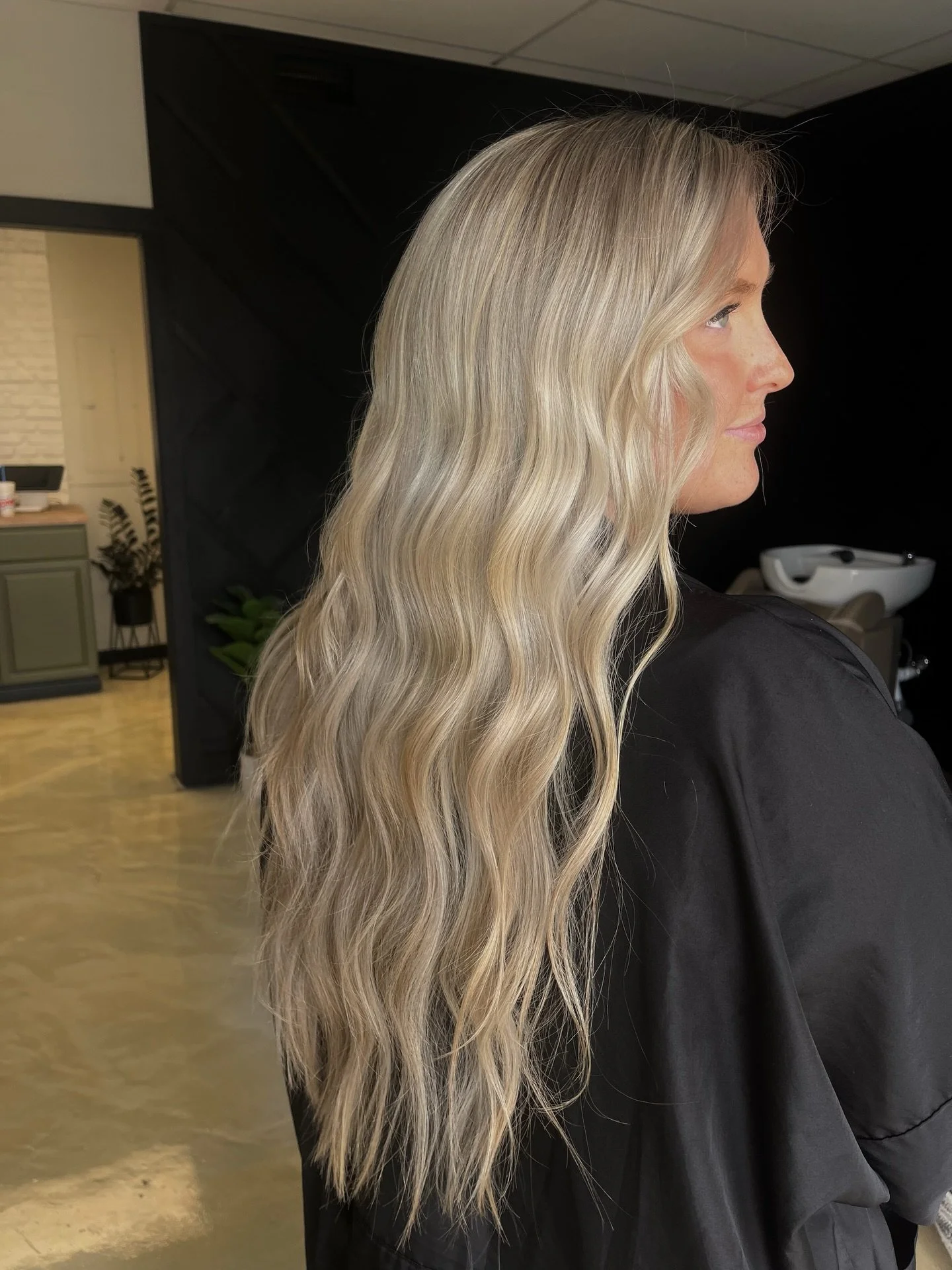 glowy blonde 🪩 #victoriatexas #hairtylist #blondehair #summerhair