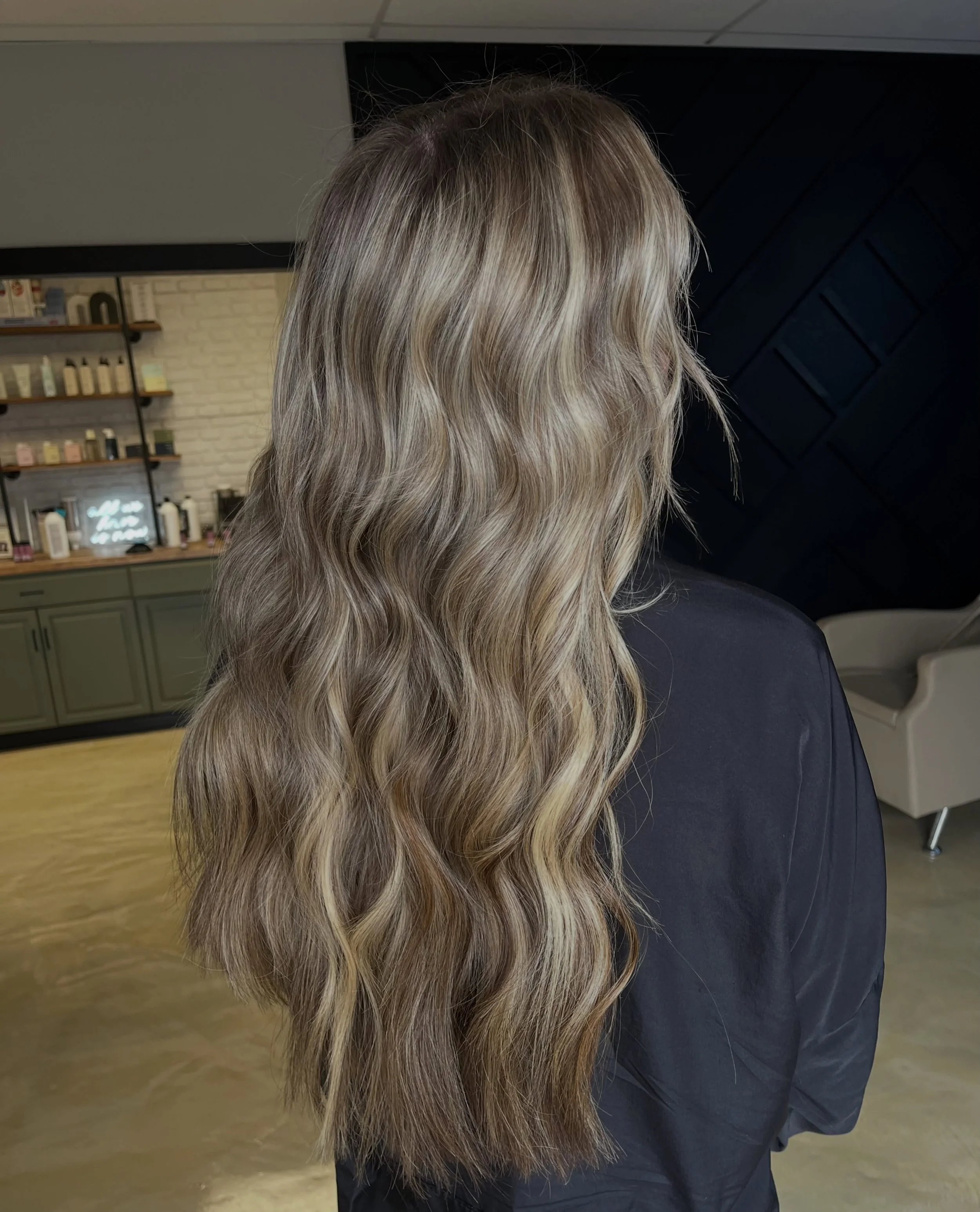 fall colors are in🤎#hairstylist #fallhair #victoriatexas #hairextensions