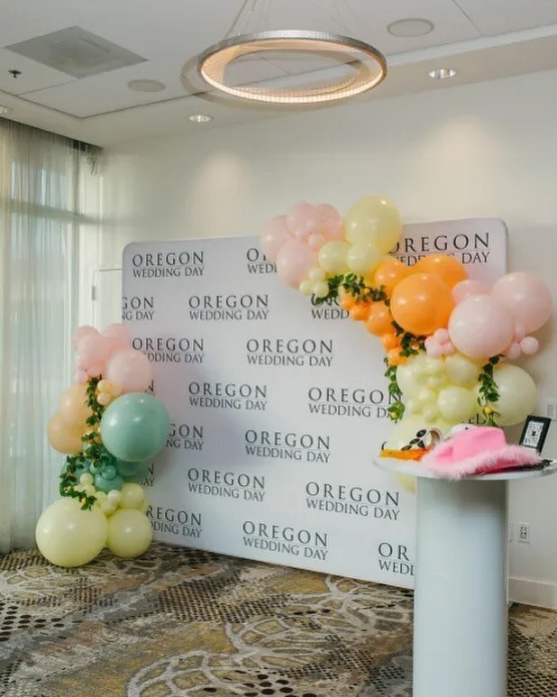 Love the balloons @blownpdxballoons did for the back drop at OWD SS24 issue release party it was all just so cute. Check out our story for the cutest little video!