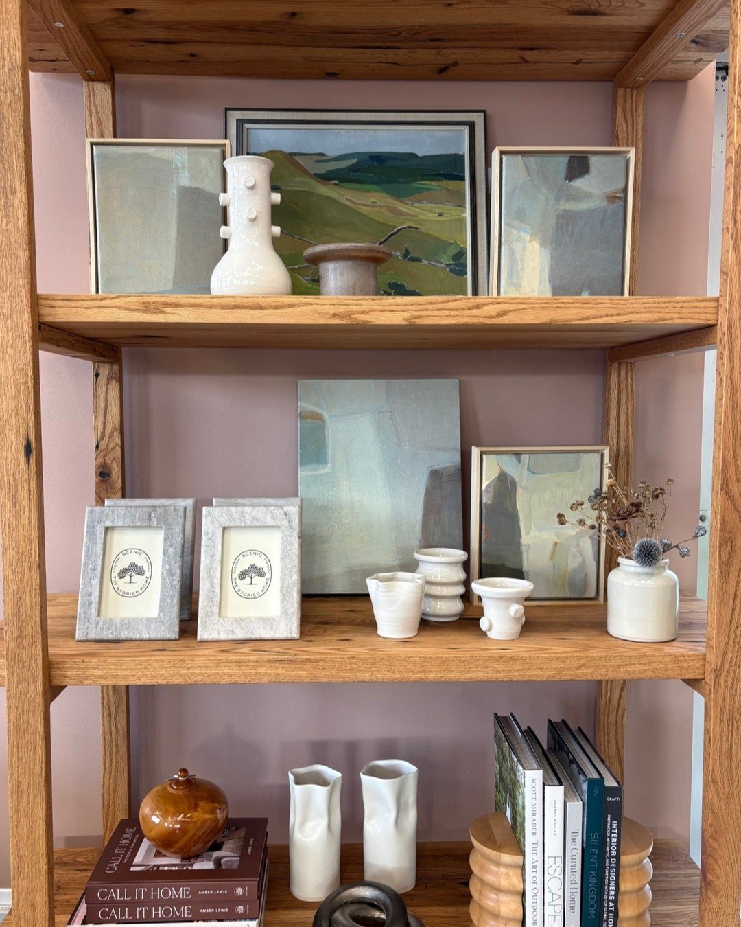 Vintage, handmade, local&mdash;just a few of our favorite things! 🎶✨
. 
#scenicthestoriedhome #vintage #shoplocal #holidaygifts #boisedecor #boise #idaho #downtownboise