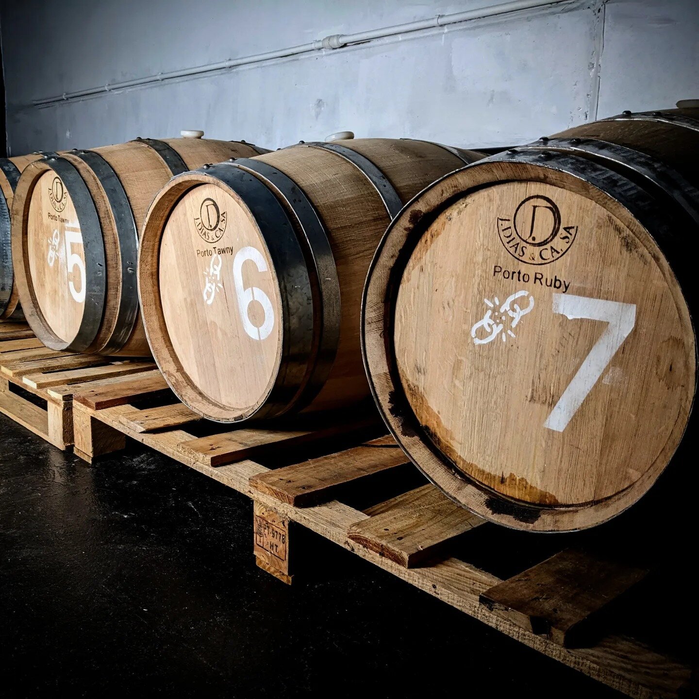 After several marathon distillations over the last few days,  we finally made enough rum to fill four 100-liter casks.

The rum has now begun its graceful aging in these ex Tawny and Ruby Port casks, sourced from the renowned J.Dias cooperage in Port
