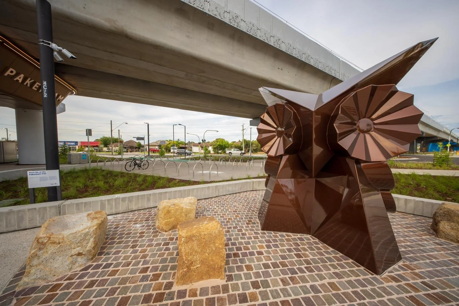 StainlessAesthetics_James&Eleanor_Meet me at the Pakenham OwlArtwork05.JPG