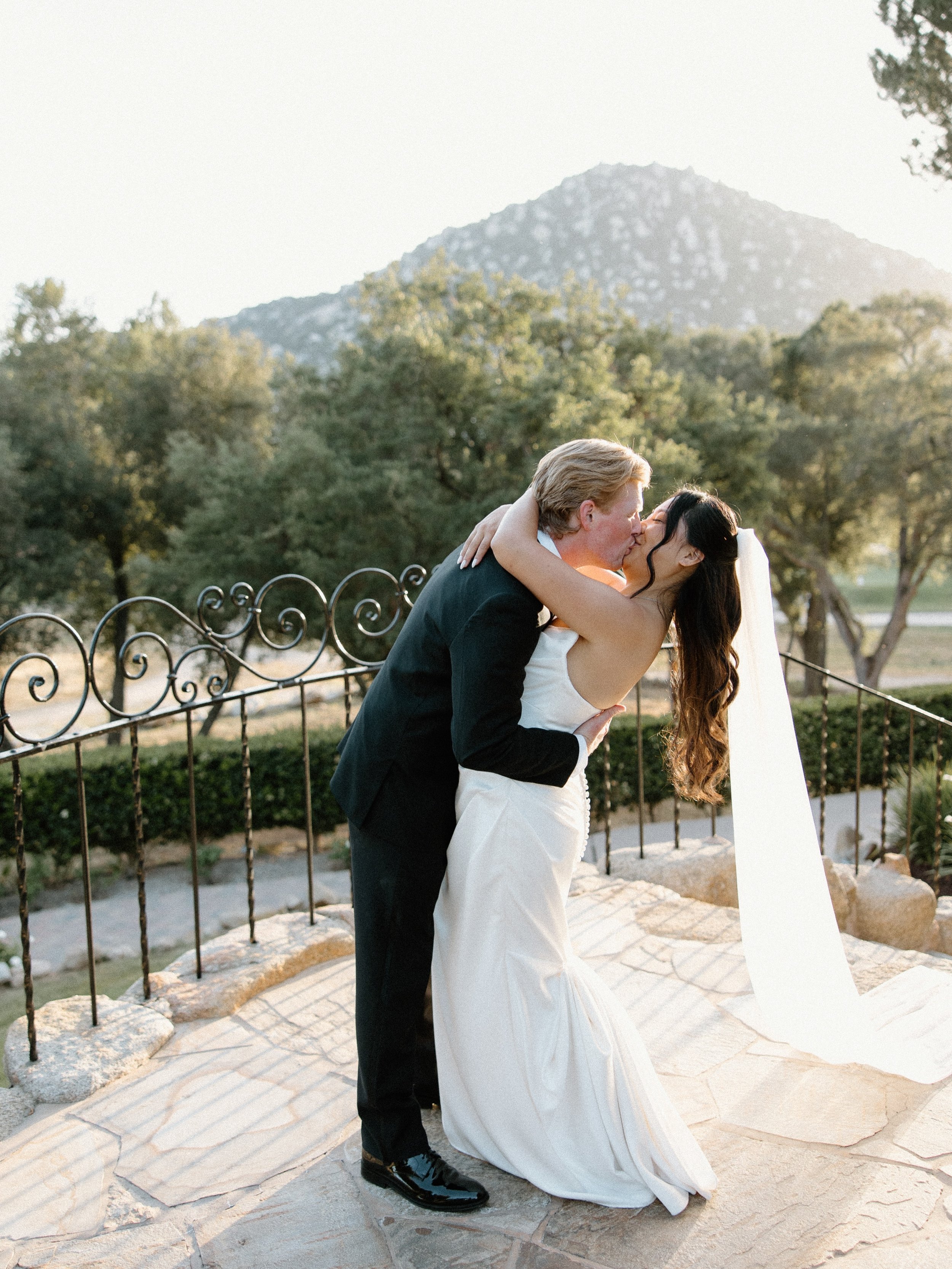 A day filled with so much laughter and love 
.
.
second shot for @dehaanphoto 
#sandiegophotographer #socalwedding #californiaweddingphotographer #lajolla #lajollaweddingphotographer