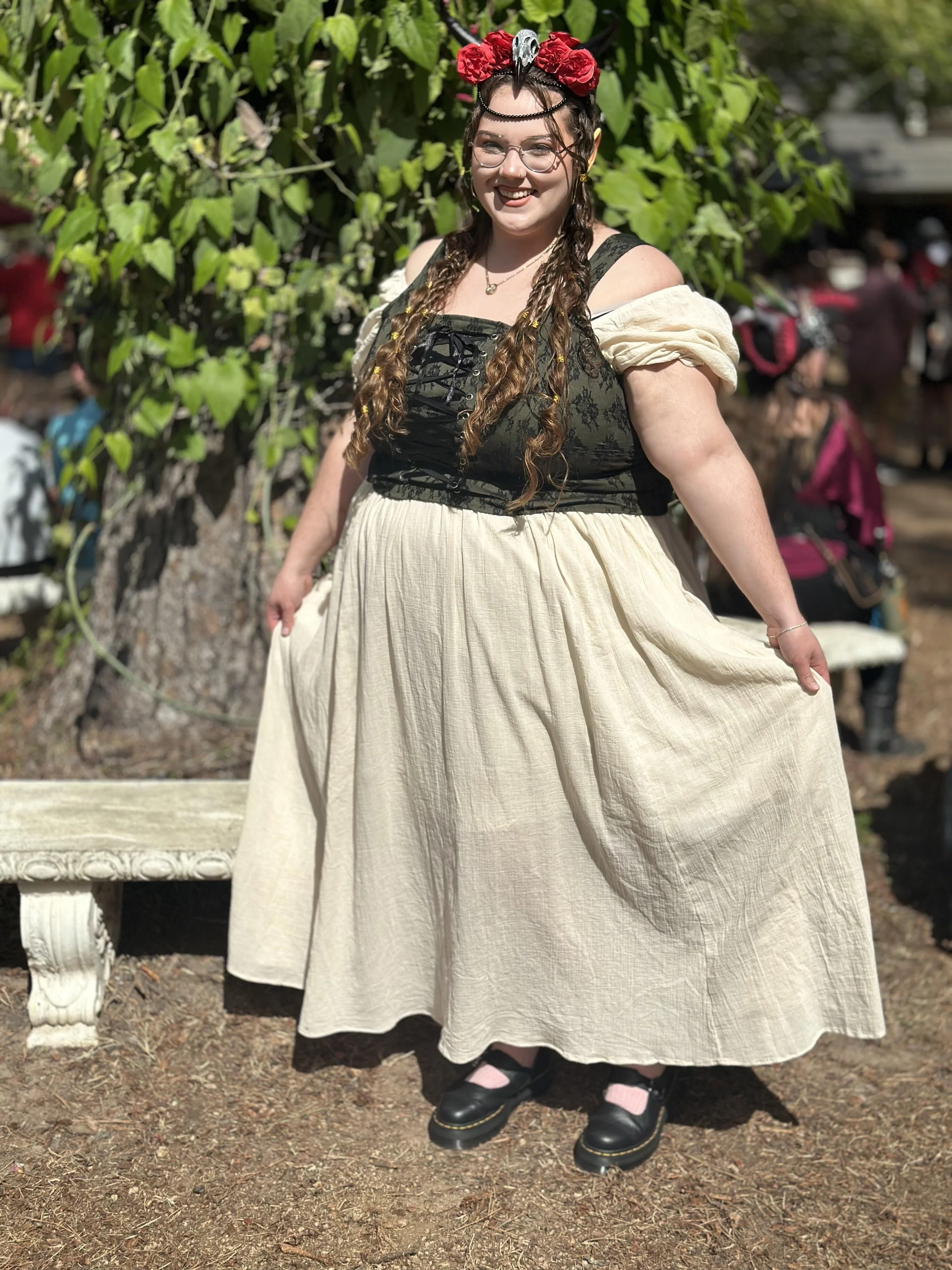 finding-a-renaissance-fair-outfit-as-a-size-24-was-v0-najlpwqunvvb1.jpg