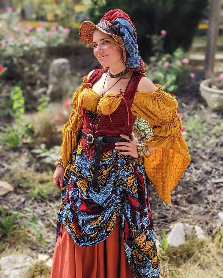 my-outfit-for-opening-weekend-at-st-louis-renaissance-v0-yqcc5x0hzdrd1.jpeg