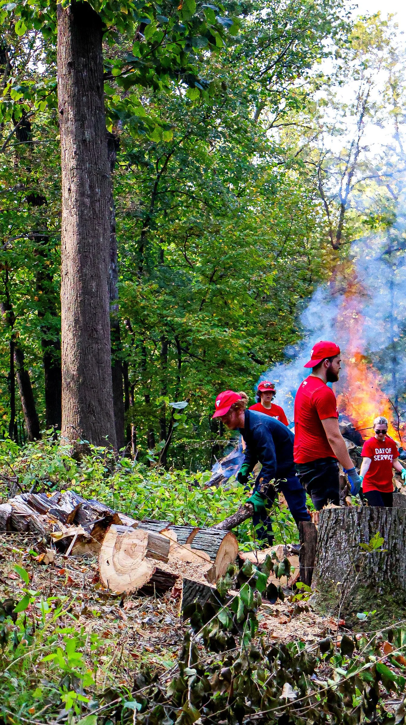 Omaha’s Hidden Bars Join Forces to Blaze a Trail at Fontenelle Forest .JPG