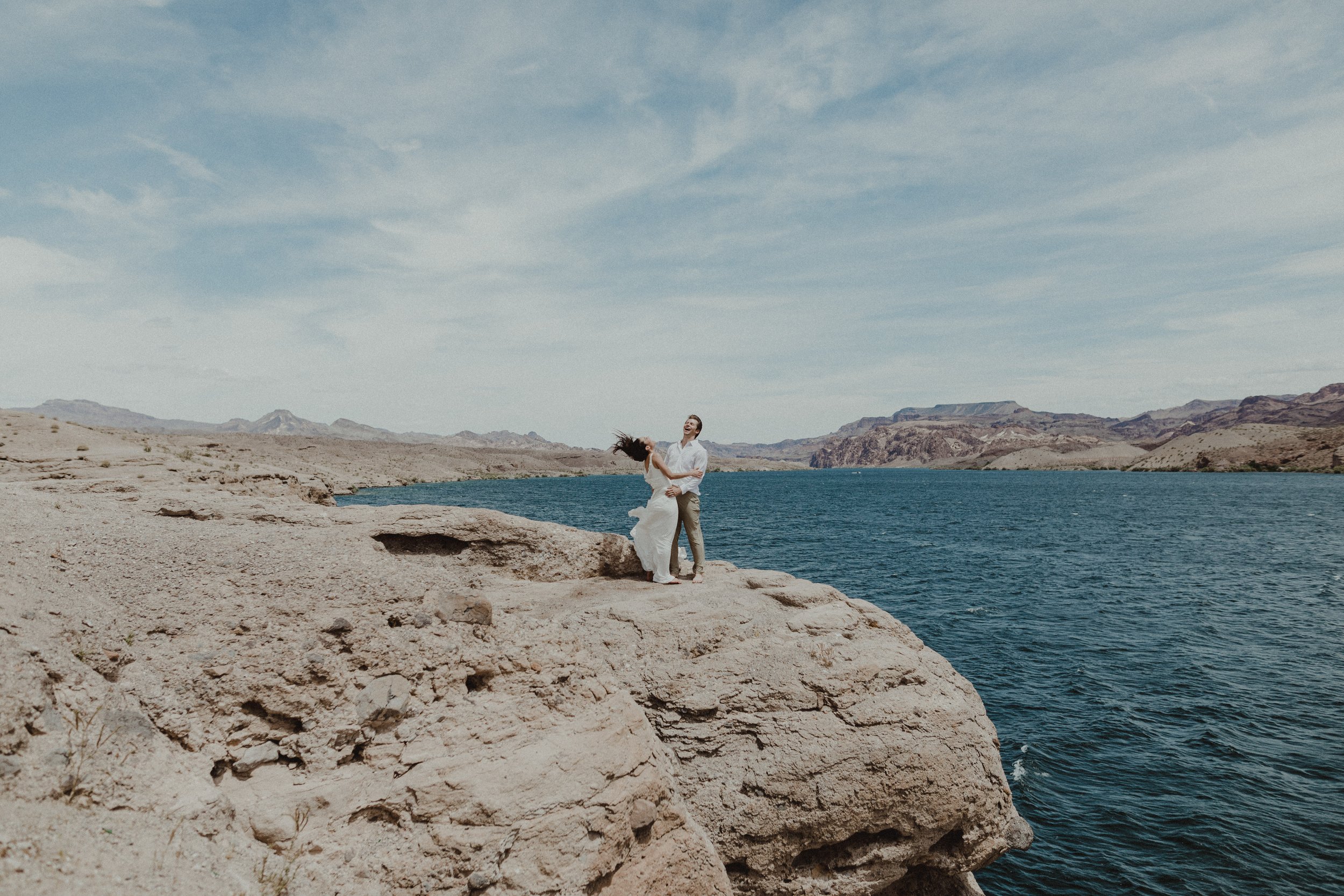 Adventure Elopement-Vow Renewal-LakeMead-LasVegas-14.jpg