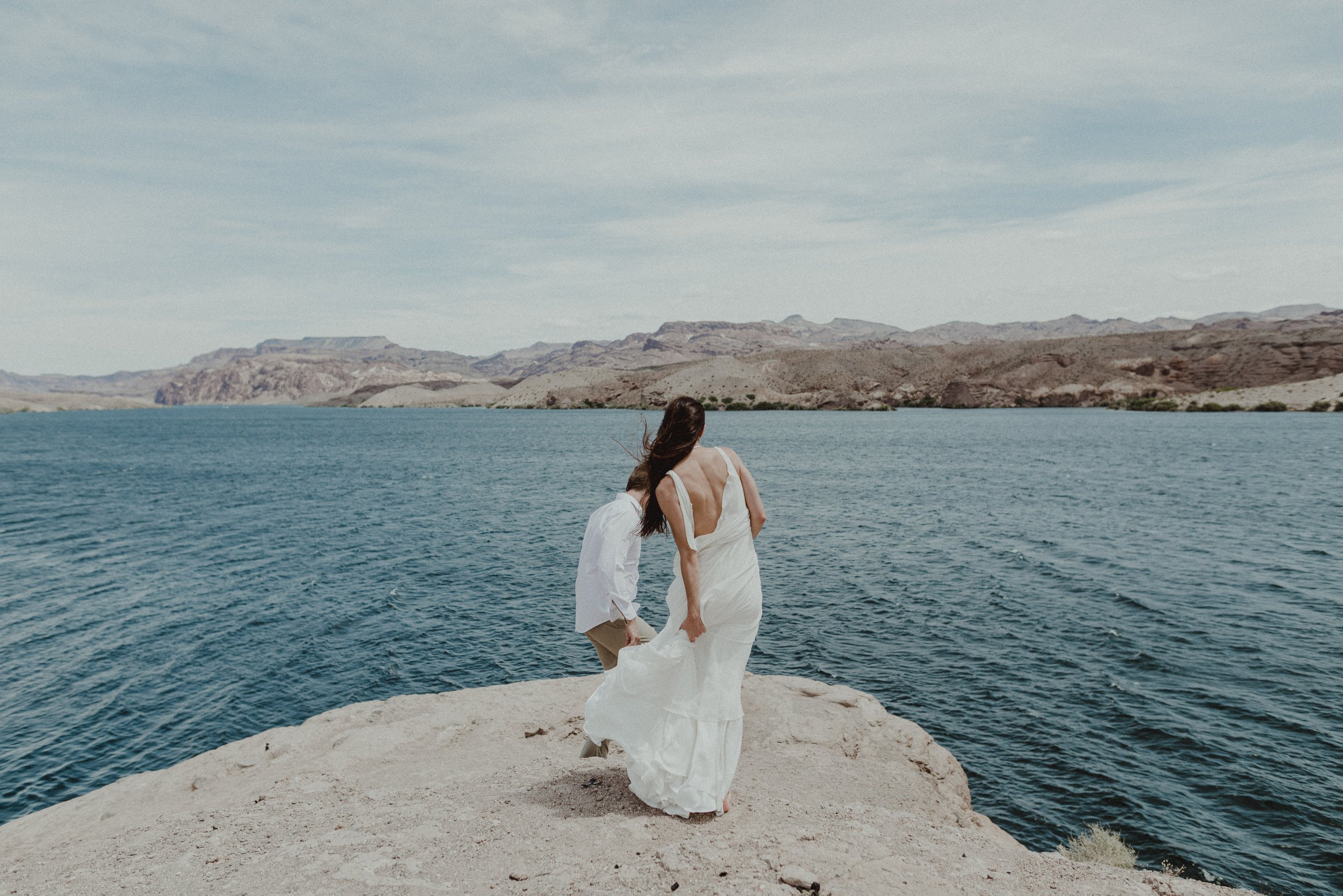 Adventure Elopement-Vow Renewal-LakeMead-LasVegas-1.jpg
