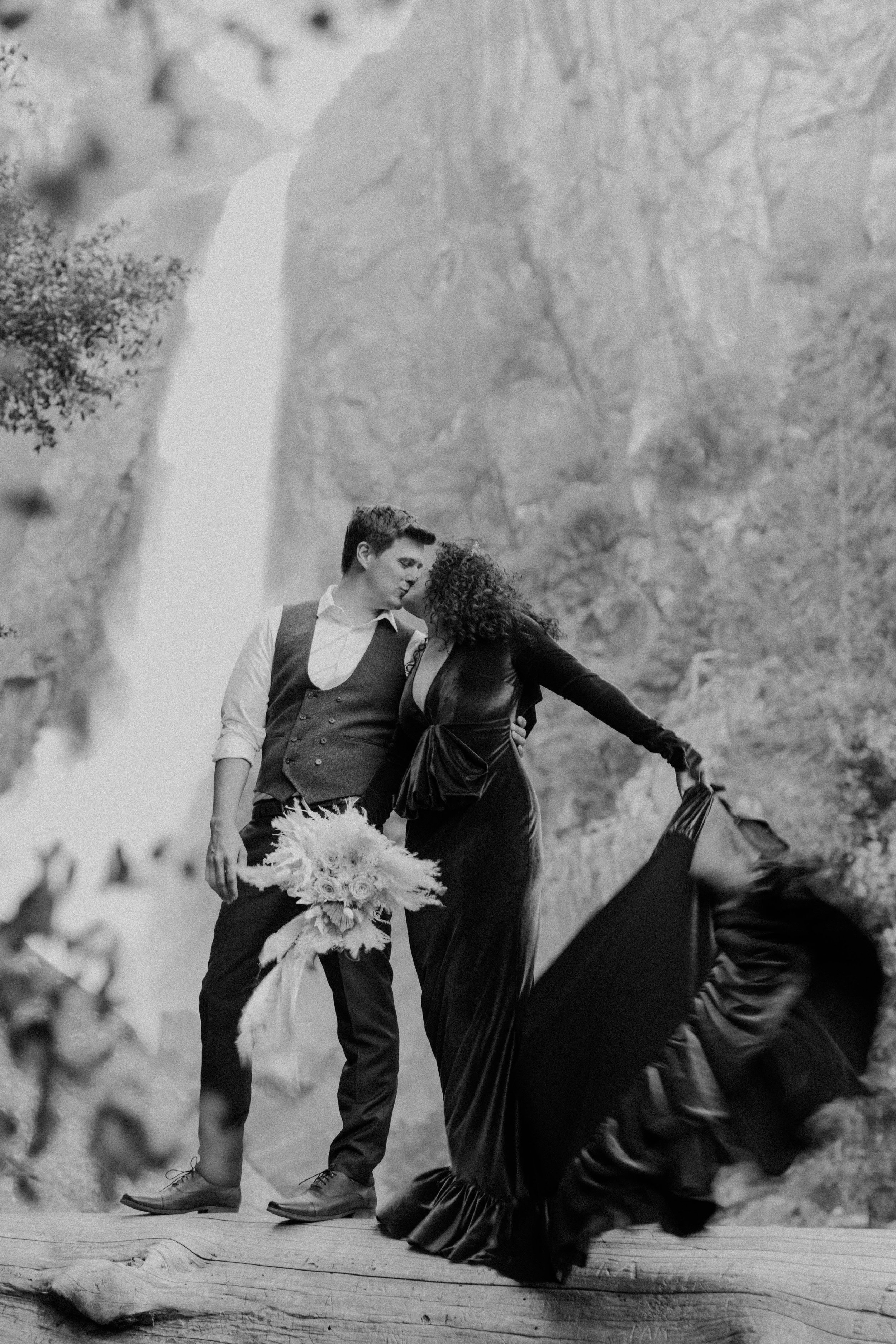 Chris_Alisha_Yosemite_Elopement_AllThingsWild (39 of 257).jpg