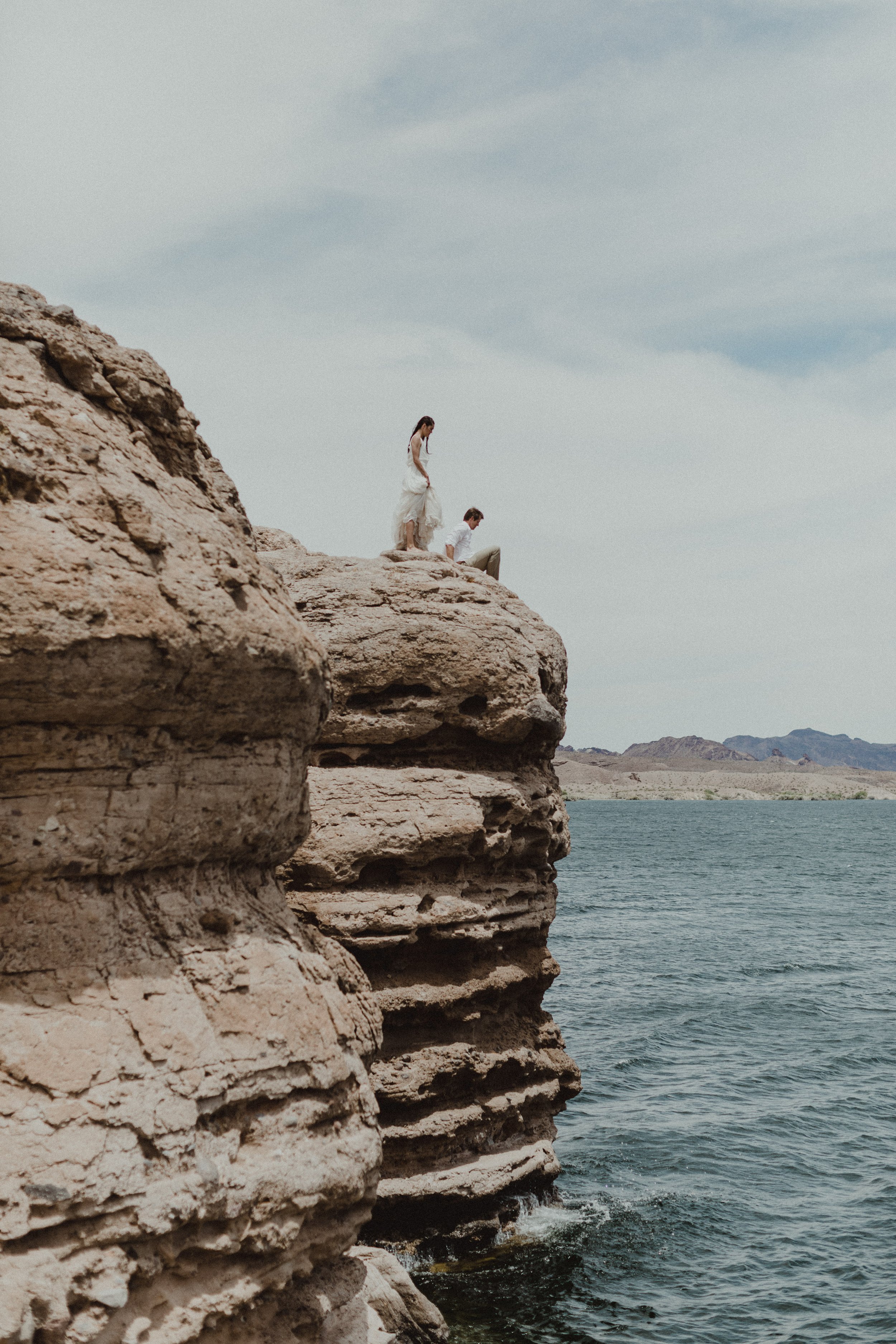 Adventure Elopement-Vow Renewal-LakeMead-LasVegas-104.jpg