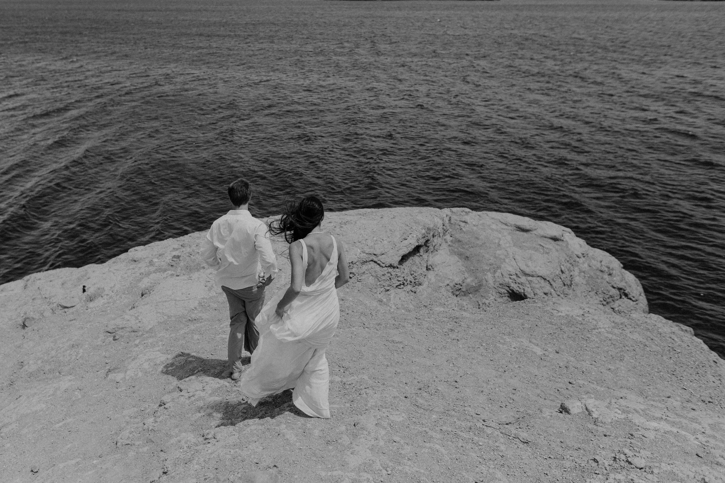 Adventure Elopement-Vow Renewal-LakeMead-LasVegas-7.jpg