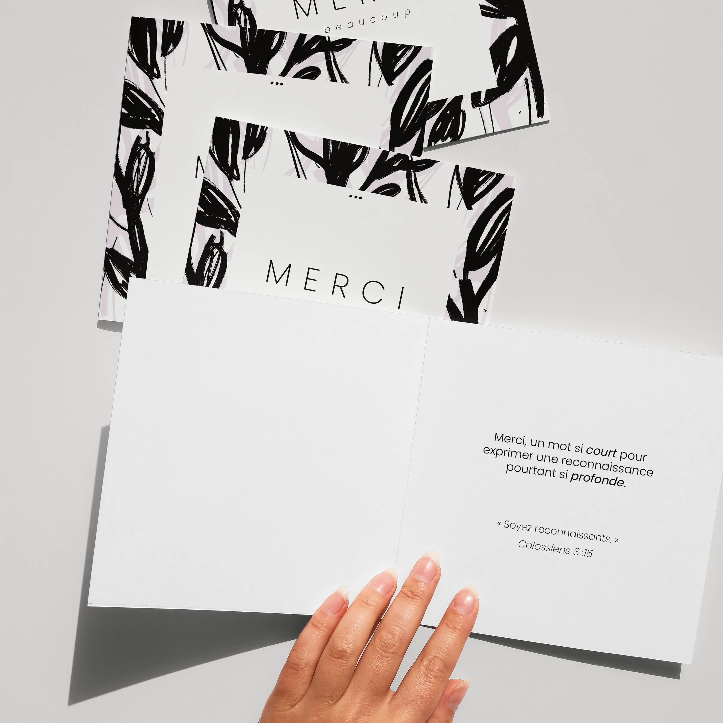 Mockup Carte remerciement-interieur.jpg