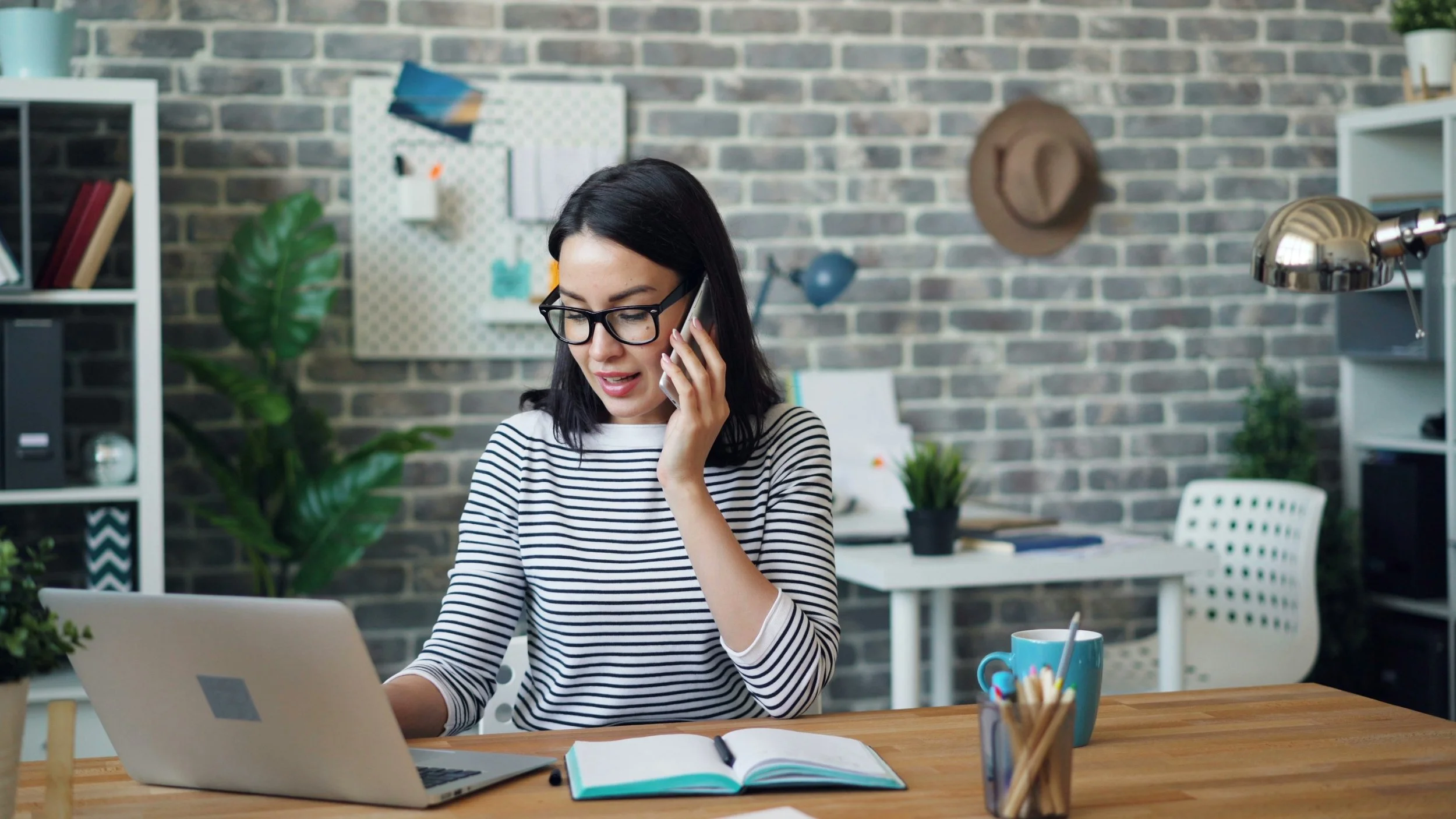 Virtual House Manager vs. Virtual Assistant: What’s the Difference?