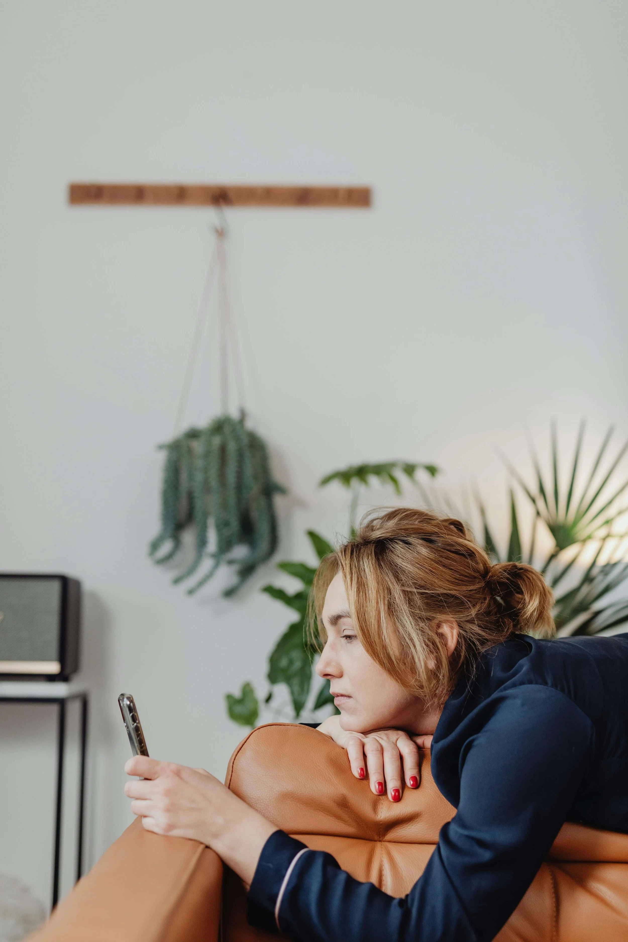 Can’t Stop Checking Their Phone? Why It Happens After Betrayal