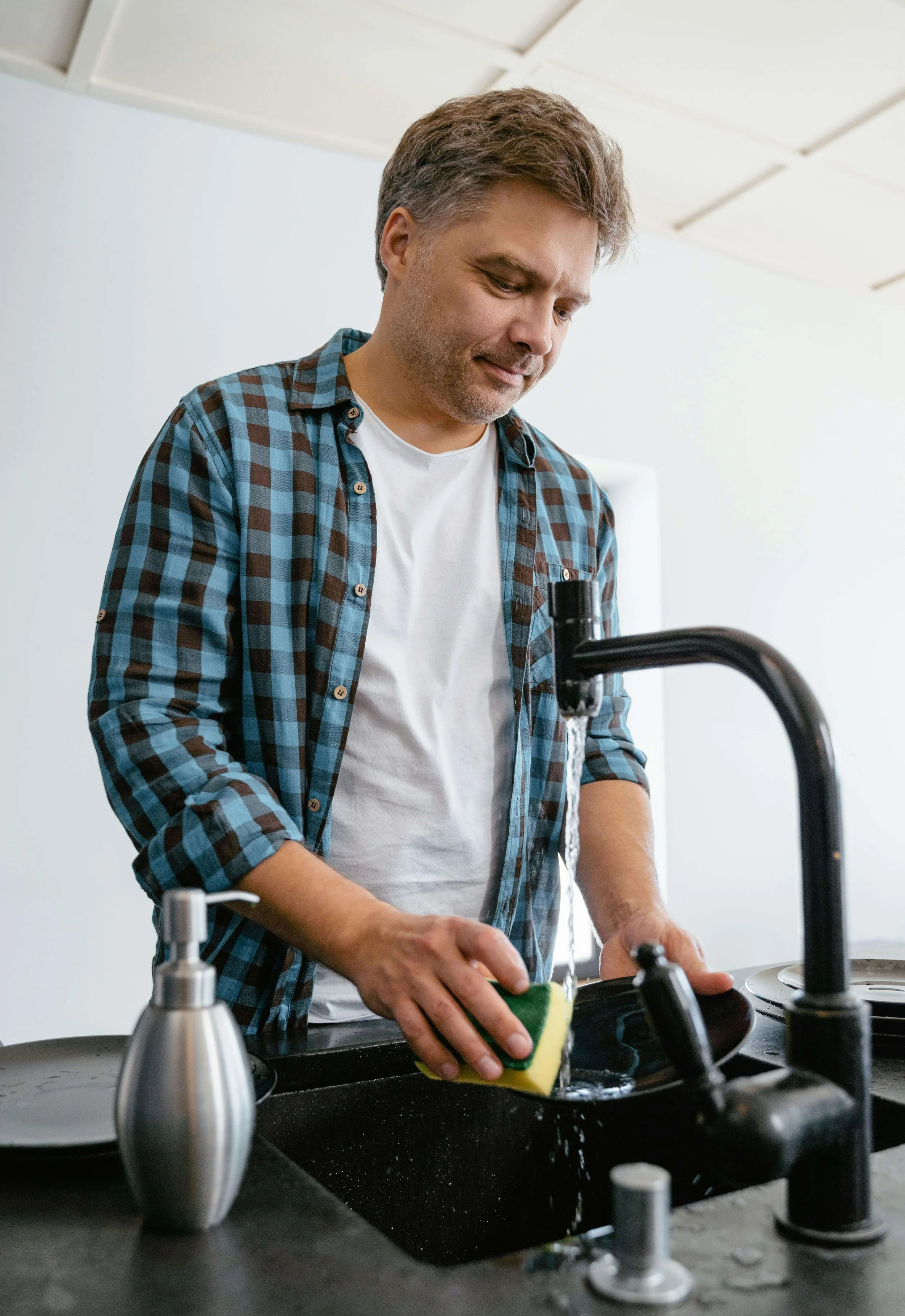 Different Views on Chores and Household Tasks in a Neurodiverse Couple