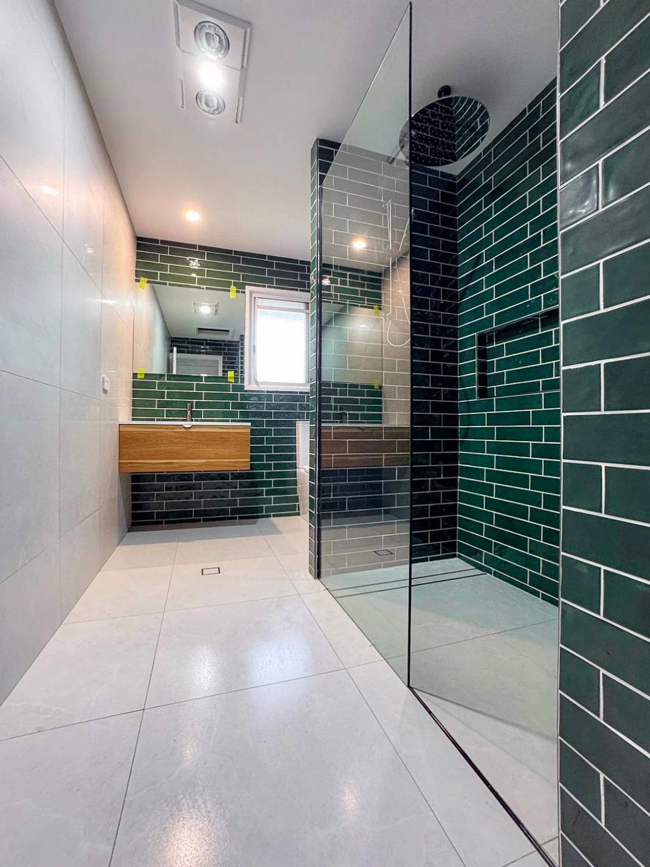 Deep Clean. Fresh Shine.”
✨ Professional Bathroom Cleaning
✅ Grout & Tile Revitalisation
✅ Mould & Mildew Removal
📞 Book Today!