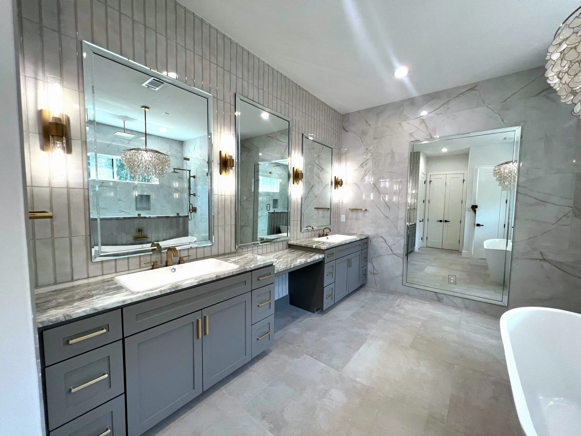 thumbnail_image1 (4).jpg