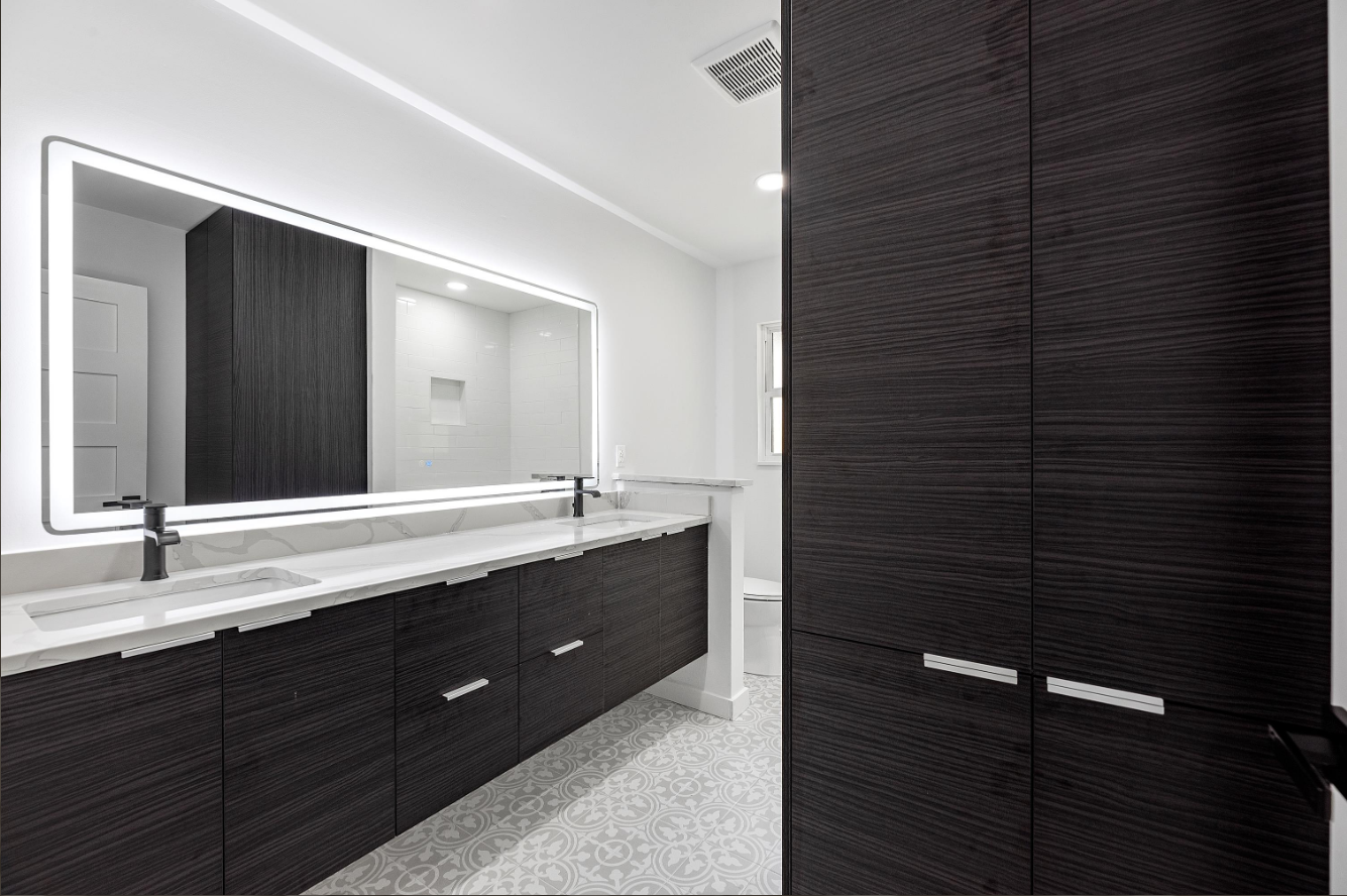 Stonecrest Guest Bathroom 1.PNG