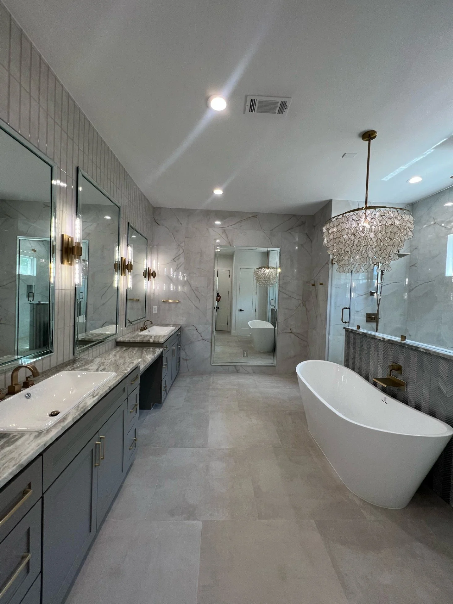 thumbnail_image2 (4).jpg