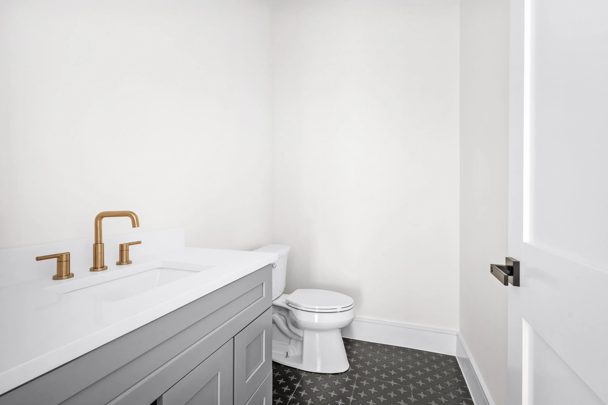 1430 Overhill-23.jpg