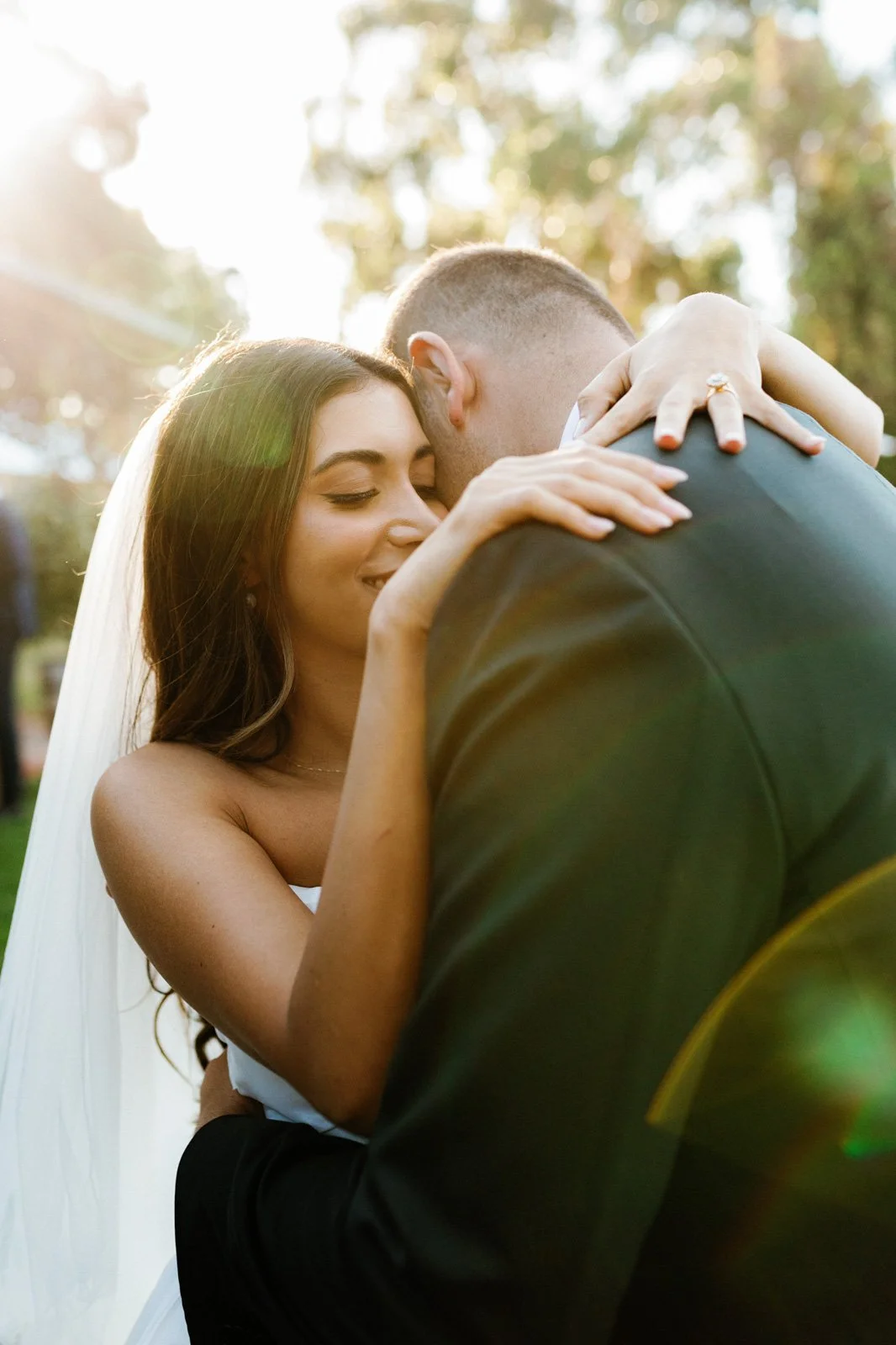 beach wedding cliff adelaide south australia mclaren vale aldinga winery photographer photography modern candid colourful bright_164.jpg