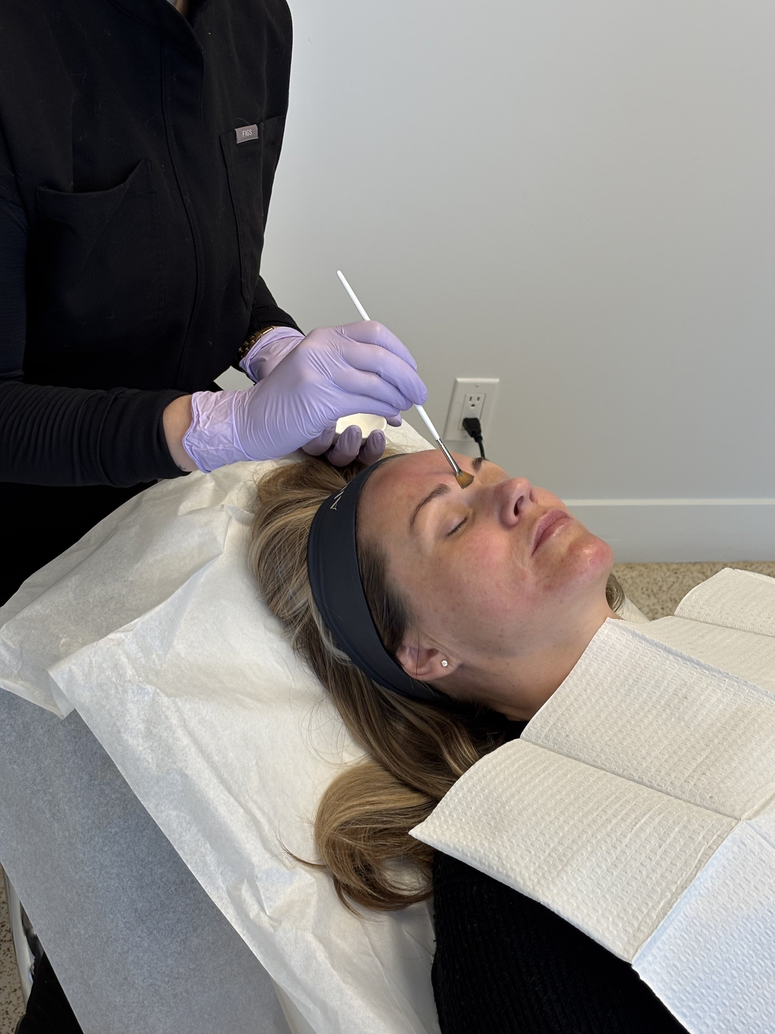 Lindsey_-_recieving_treatment_-2.jpg