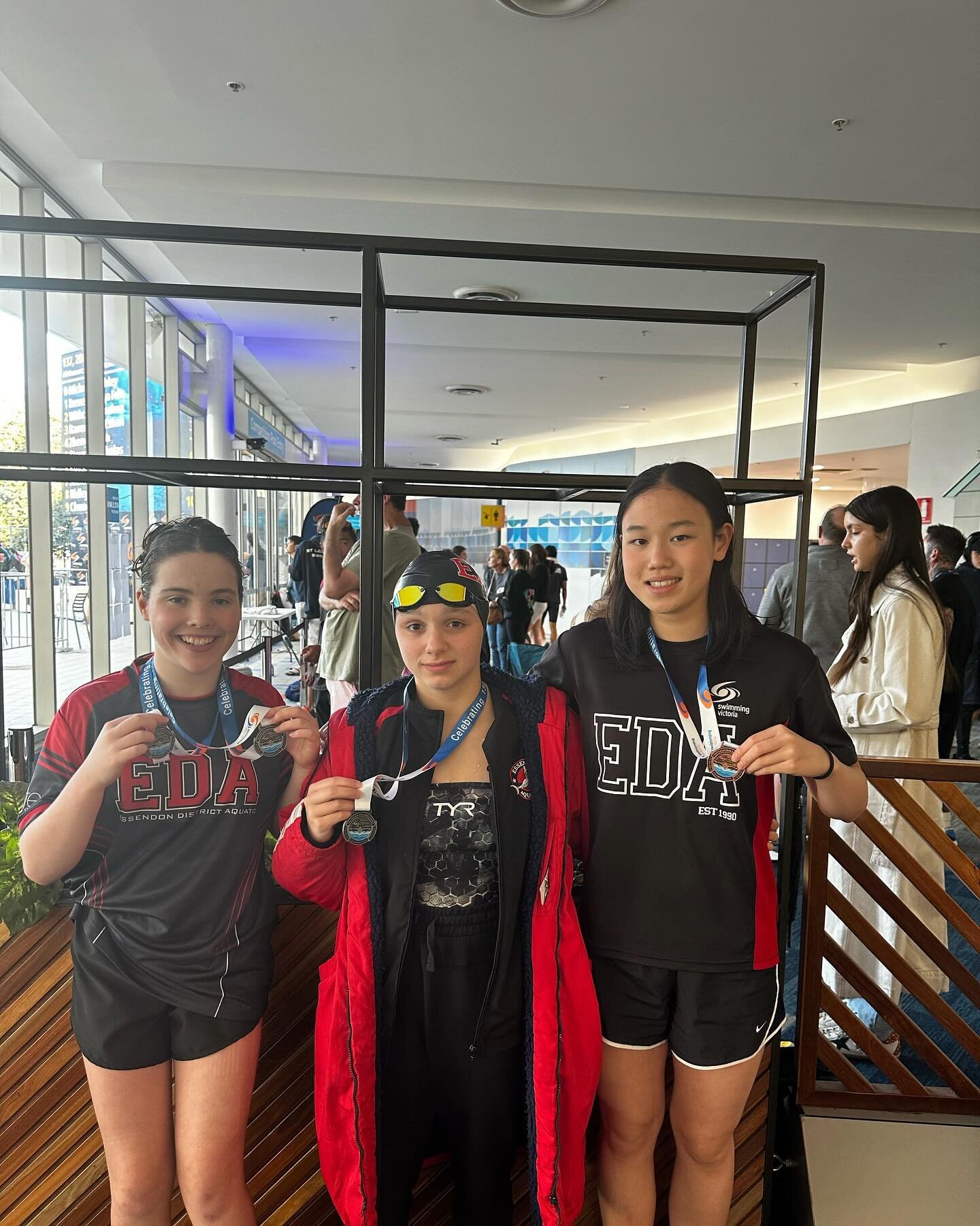 Victorian Age Championships Day 4 Finals!
Another amazing night for EDA with Mia, Ruolan and Molly picking up 5 medals between them. 
Molly had two great swims dropping over 11seconds in her 100m Back. Ruolan backed up her morning swim with another P