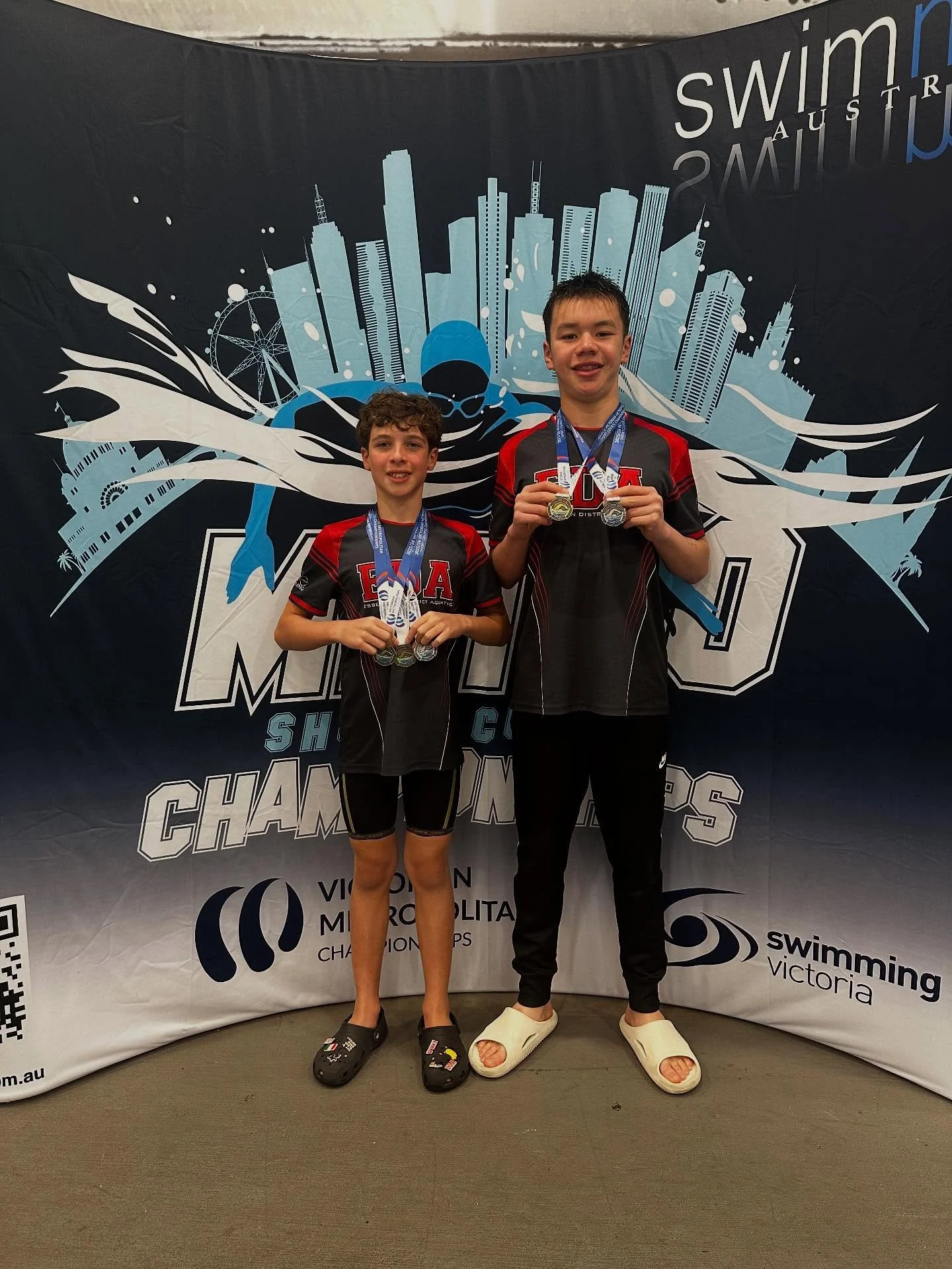 Victorian Metropolitan Championships
Day 1:
What a start for EDA at Metro Champs.
We had the 12/Under’s up first with Daniele, Isaac and Sophia all leading the way with their performances. In the afternoon the 13/Over’s hit the pool with