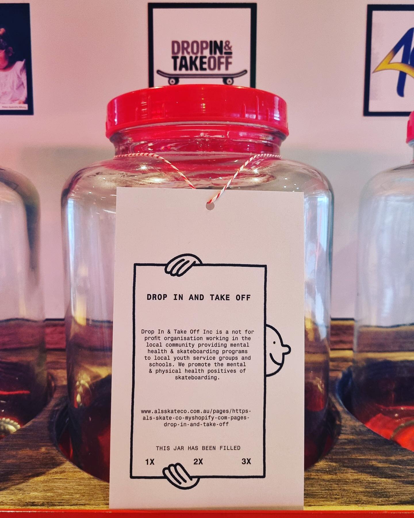 If you&rsquo;re heading out for takeout on the border this month head over to @grilldburgers in Albury and pop your local matters token into the @dropintakeoff tin ! ❤️

#alsskateco
 #dropinandtakeoff #indoorskatepark #skateshop #skateboarding #learn