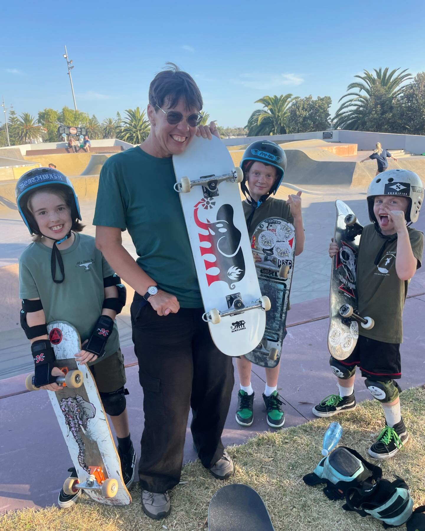 JANEY ON TOUR 2024

St Kilda Skate Park

@mcjanejem @tillyboothsk8 @al_taylor34 @alsskateco 

#alsskateco #dropinandtakeoff #indoorskatepark #skateshop #skateboarding #learntoskate #skateboardingisfun #scooter #rollerskates #rollerblades #bmx #suppor