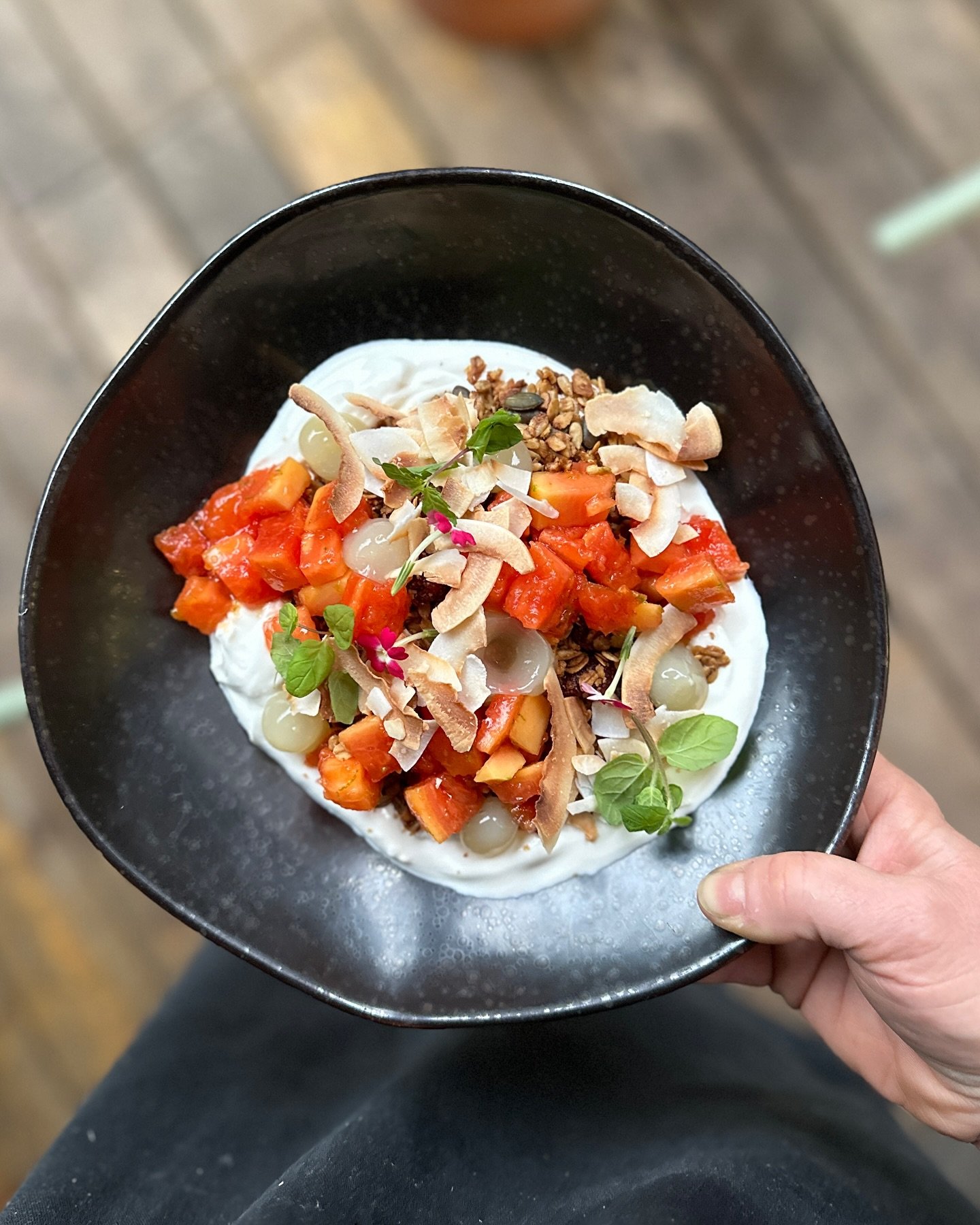 Specials on the board for this weekend:

👉 Granola is back! We&rsquo;re serving it this weekend with fresh papaya, lime, toasted coconut and Greek yogurt (a bit of sunshine for the chilly days) 

👉 winter warmer: Chorizo and bean hash with sweetcor