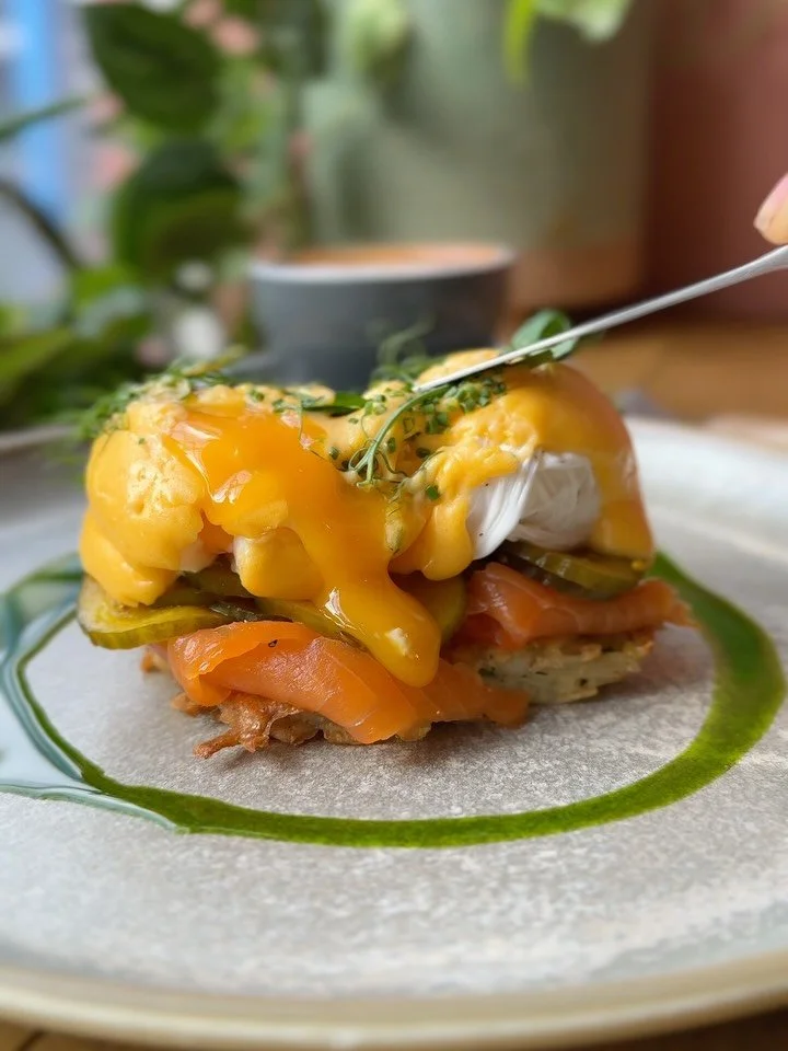 Oh we did NOT come to play. 
Christmas menu IS live and the food is banging. 

Here&rsquo;s just some of our new dishes. 

👉Xmas Benny: turkey &amp; leek patties, poached eggs, hollandaise, cranberry, stuffing crumb. Brunch royalty. 
￼
👉The Mince P