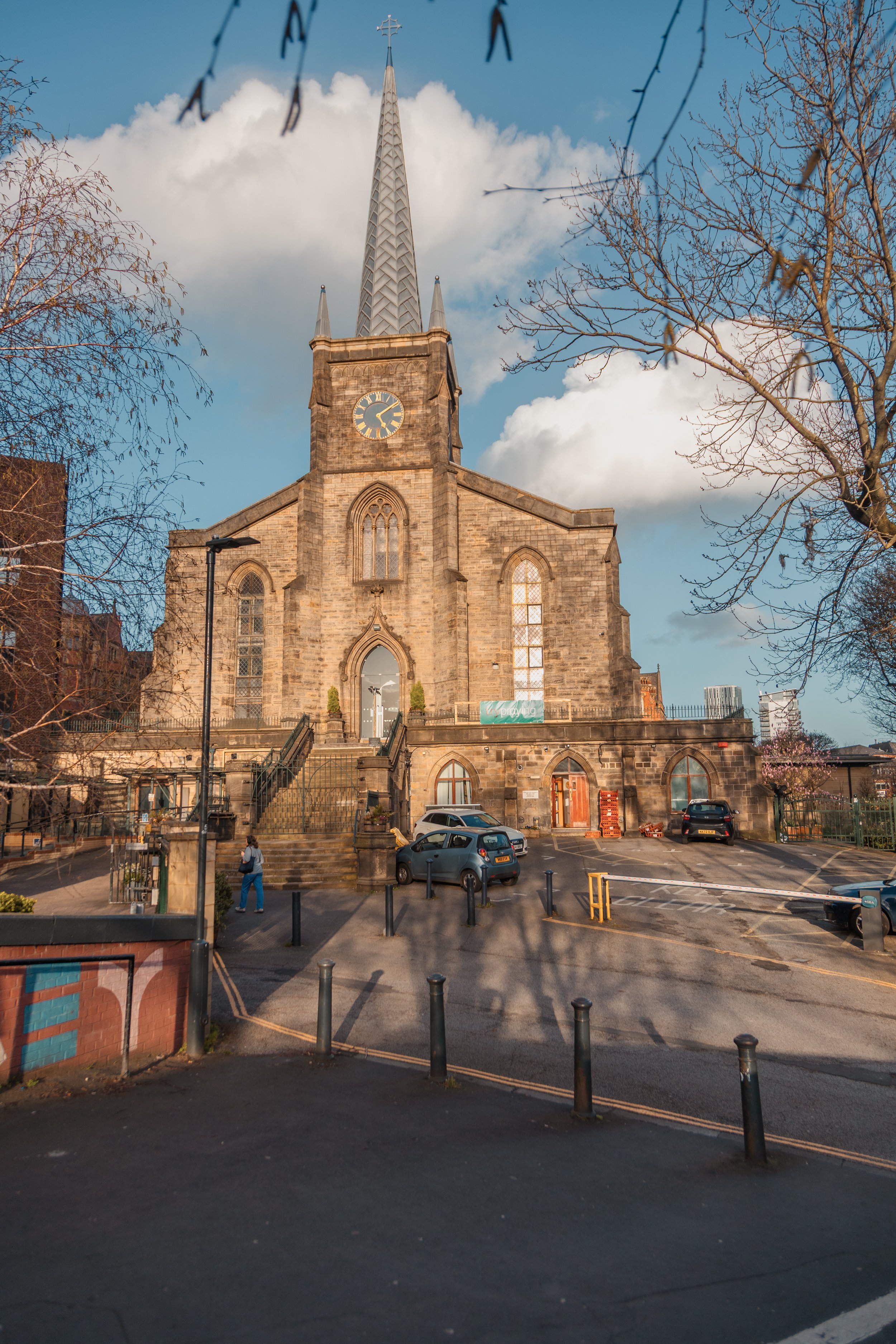 st george's crypt church in leeds city centre