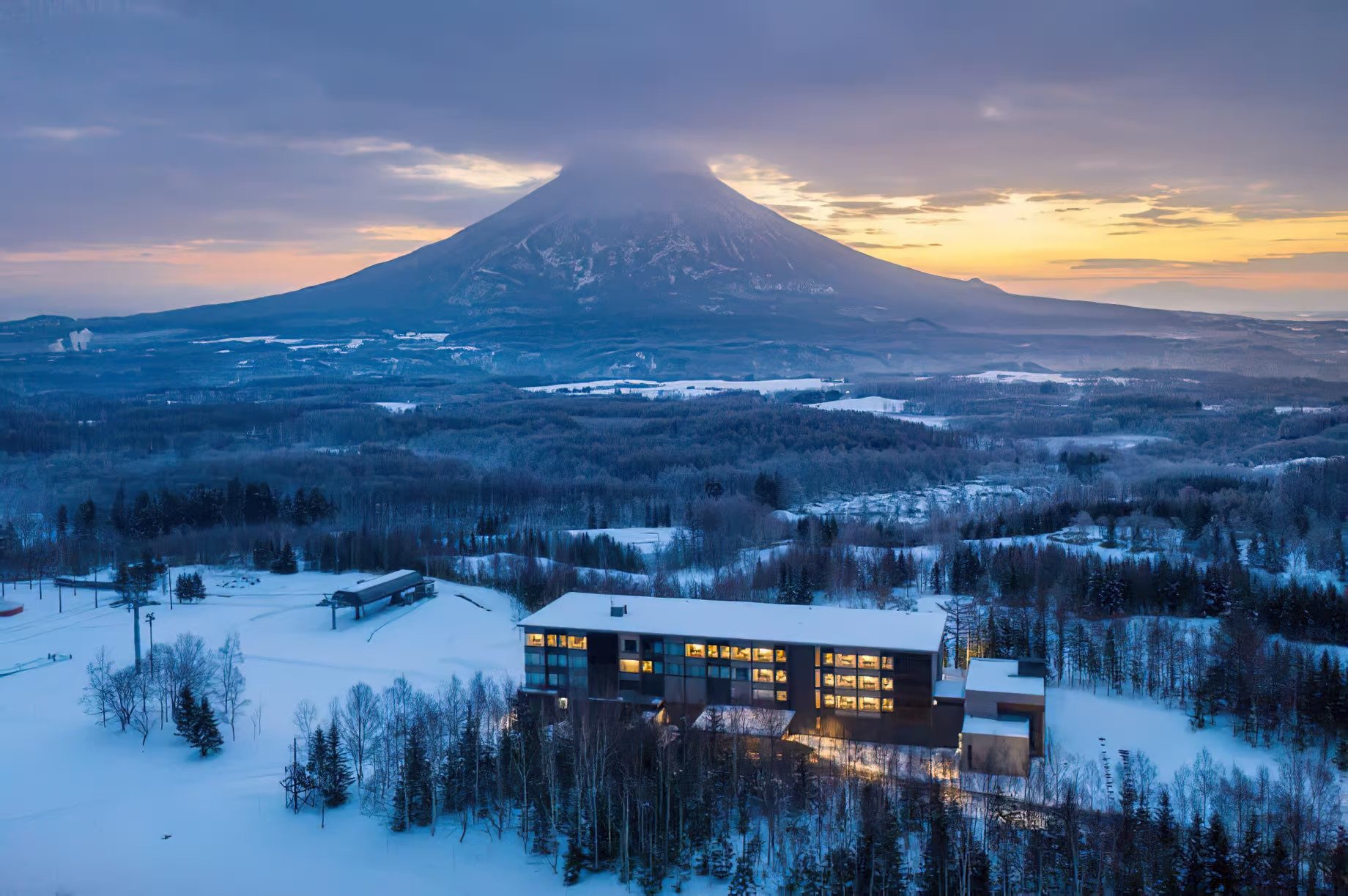 001-Higashiyama-Niseko-Village-A-Ritz-Carlton-Reserve-Hotel-Hokkaido-Japan-Winter-Aerial-View.jpg