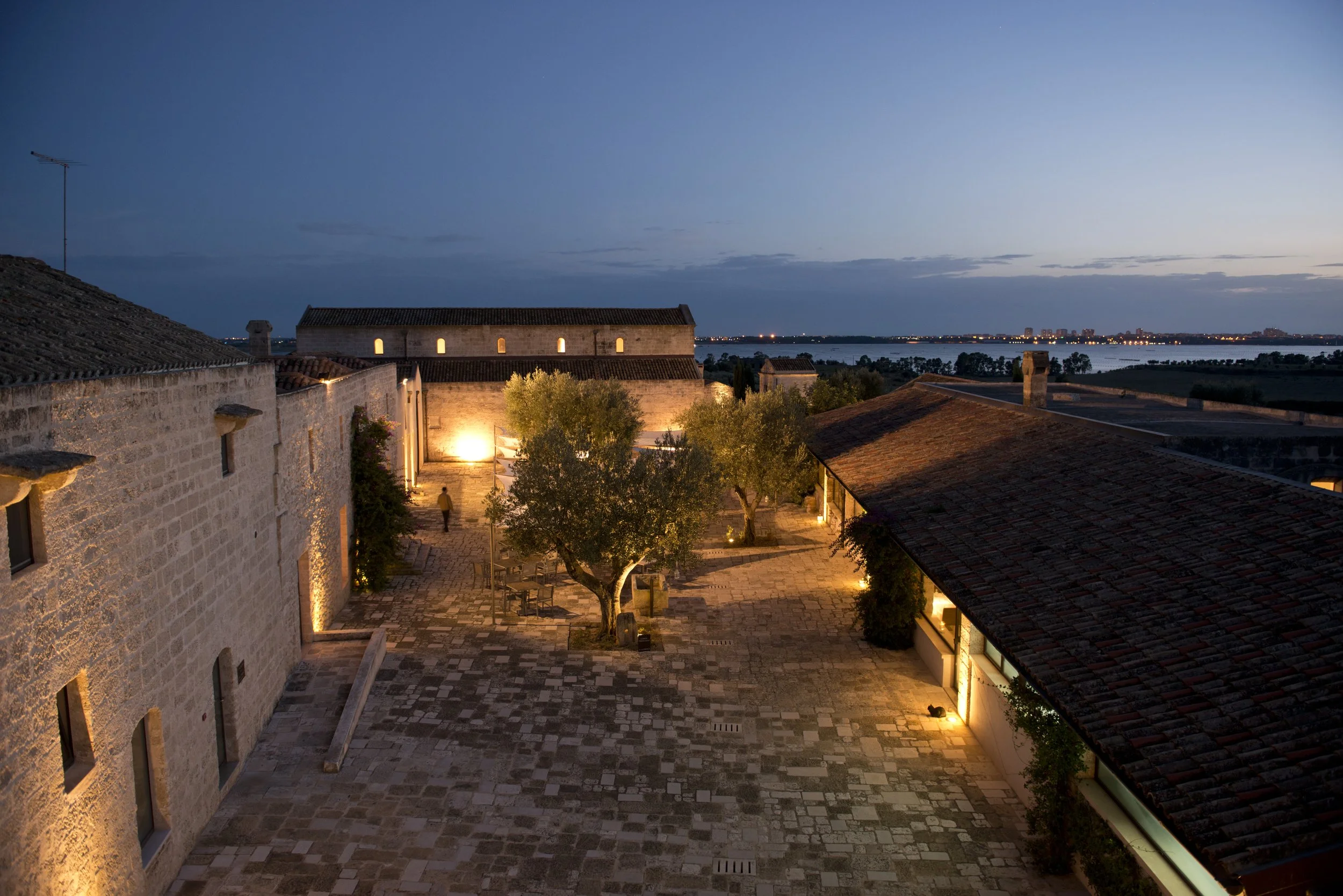 Handstand Retreat in Southern Italy