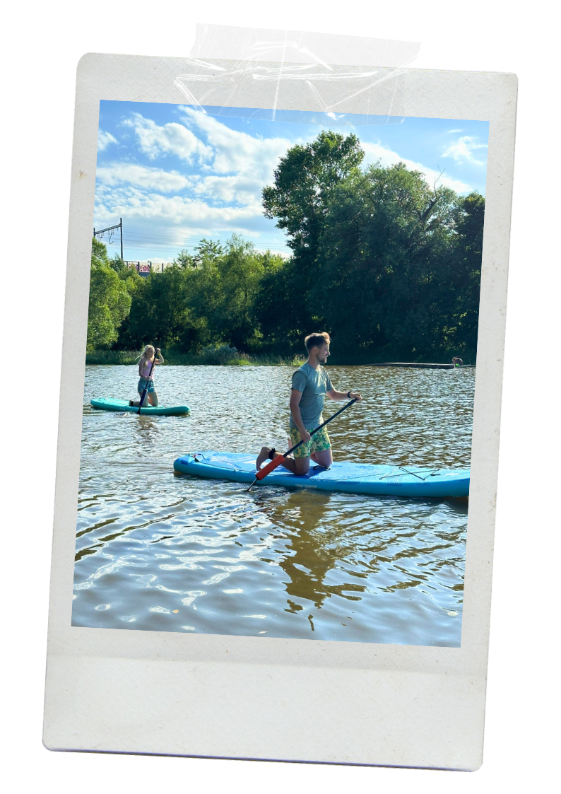 Paddleboary. Půjčovna paddleboardů. Kde půjčit paddleboard. Paddleboardy s dětmi.