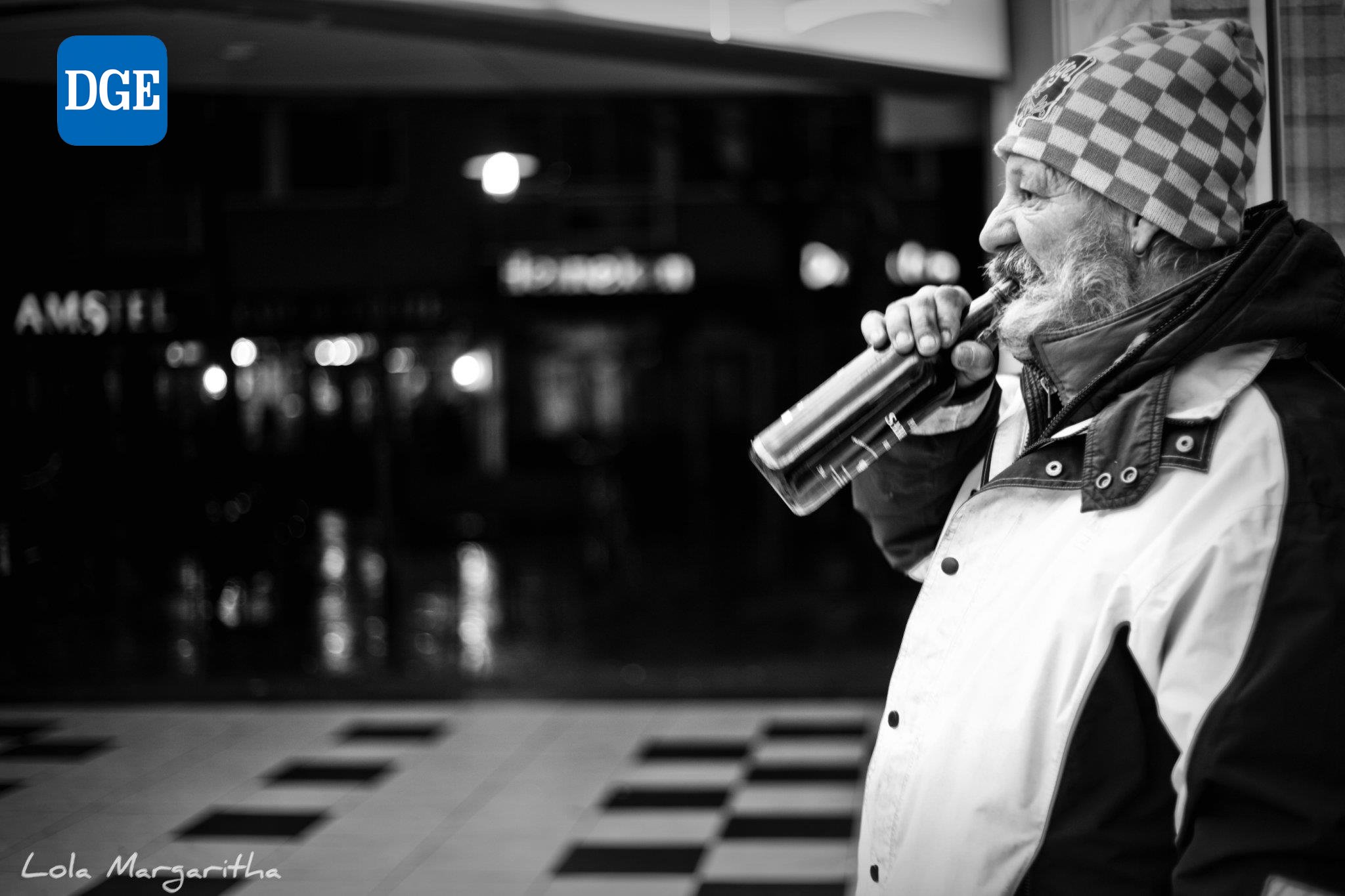 <ptitel> Henny heeft een huis</ptitel> <br> <pfunctie>De Gooi- en Eemlander</pfunctie>