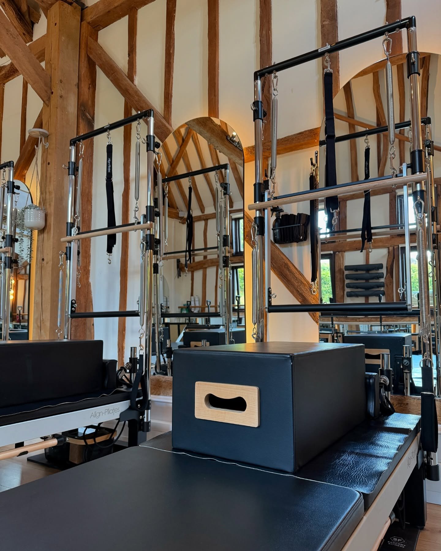 Is it the weekend if it doesn&rsquo;t start with Pilates&hellip;

#reformer #chairpilates #wundachair #towerpilates #movement #movewithme #weekendplans #weekendvibes #saturdaysessions #pilatesathome #pilatesanytime