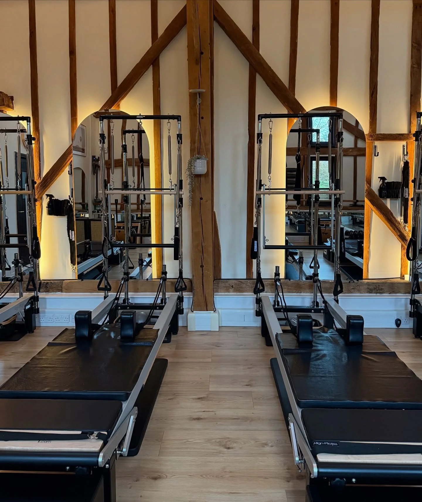 Happy September 🍂

Lots of updates for the studio this month! New Classes including Thursday afternoons w/ @movewithelle__ Thursday evenings w/ @georginasharman and Sundays w/ @jane_louise1

Our new booking app Momence is now live (make sure you che