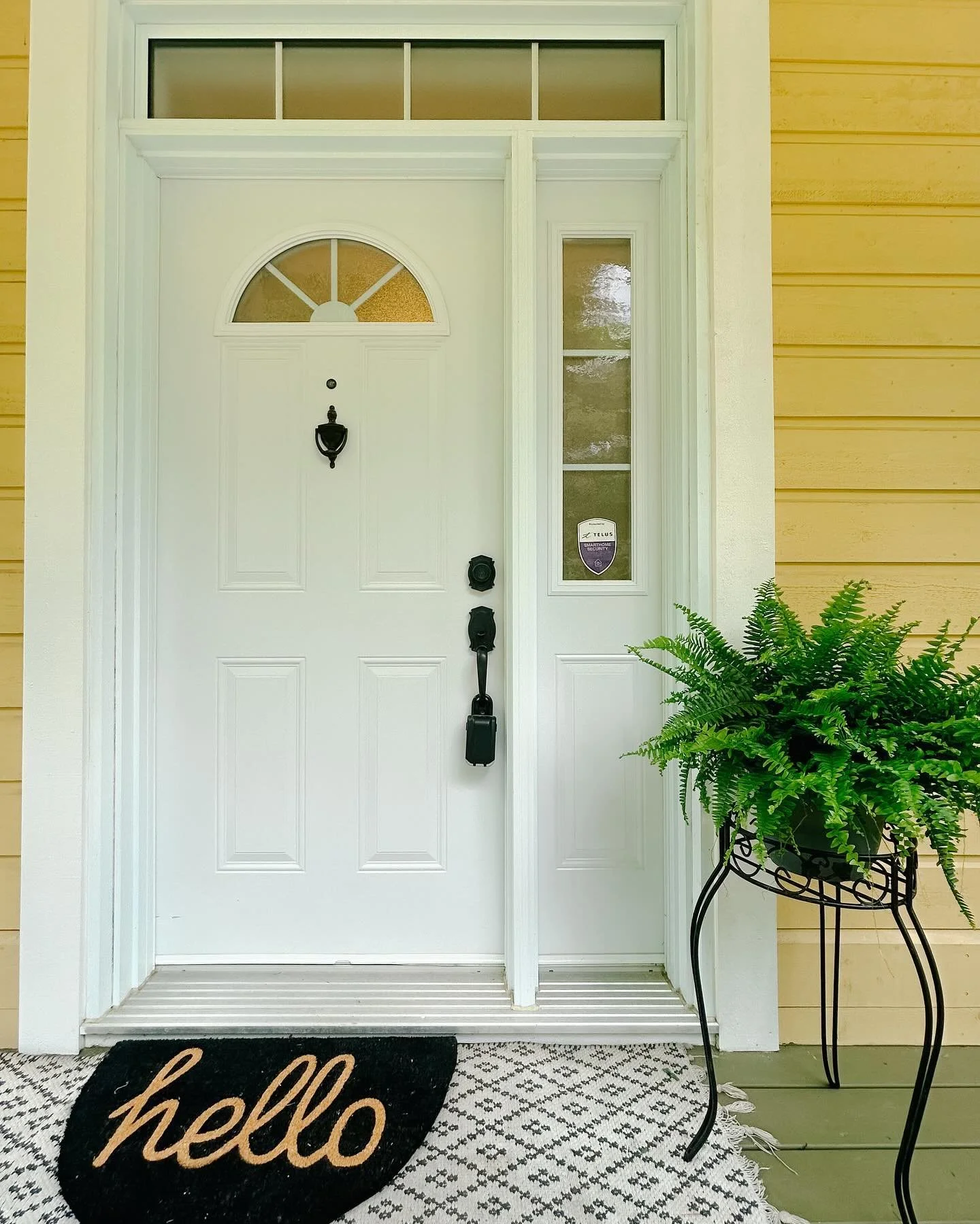 Why you should be &ldquo;Staging&rdquo; your house in preparation for selling! ⬇️

🏡 Studies have shown that staged homes can sell for up to 5-25% above listing price.

🏡 Staging helps unify a home by giving every room a distinct purpose, accentuat