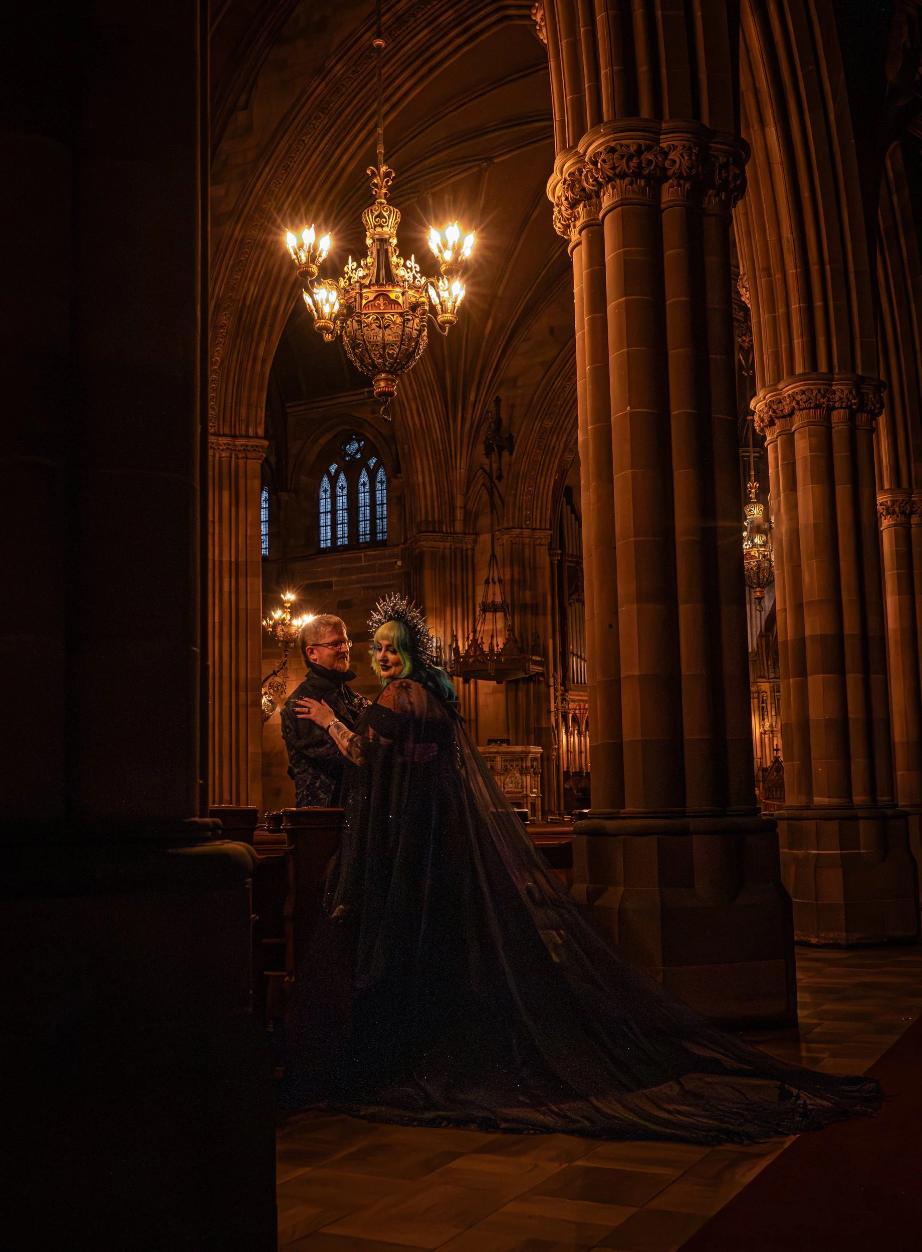 dark gothic wedding photography in a haunted castle. Dracula wedding photography. Gothic fairytale photography