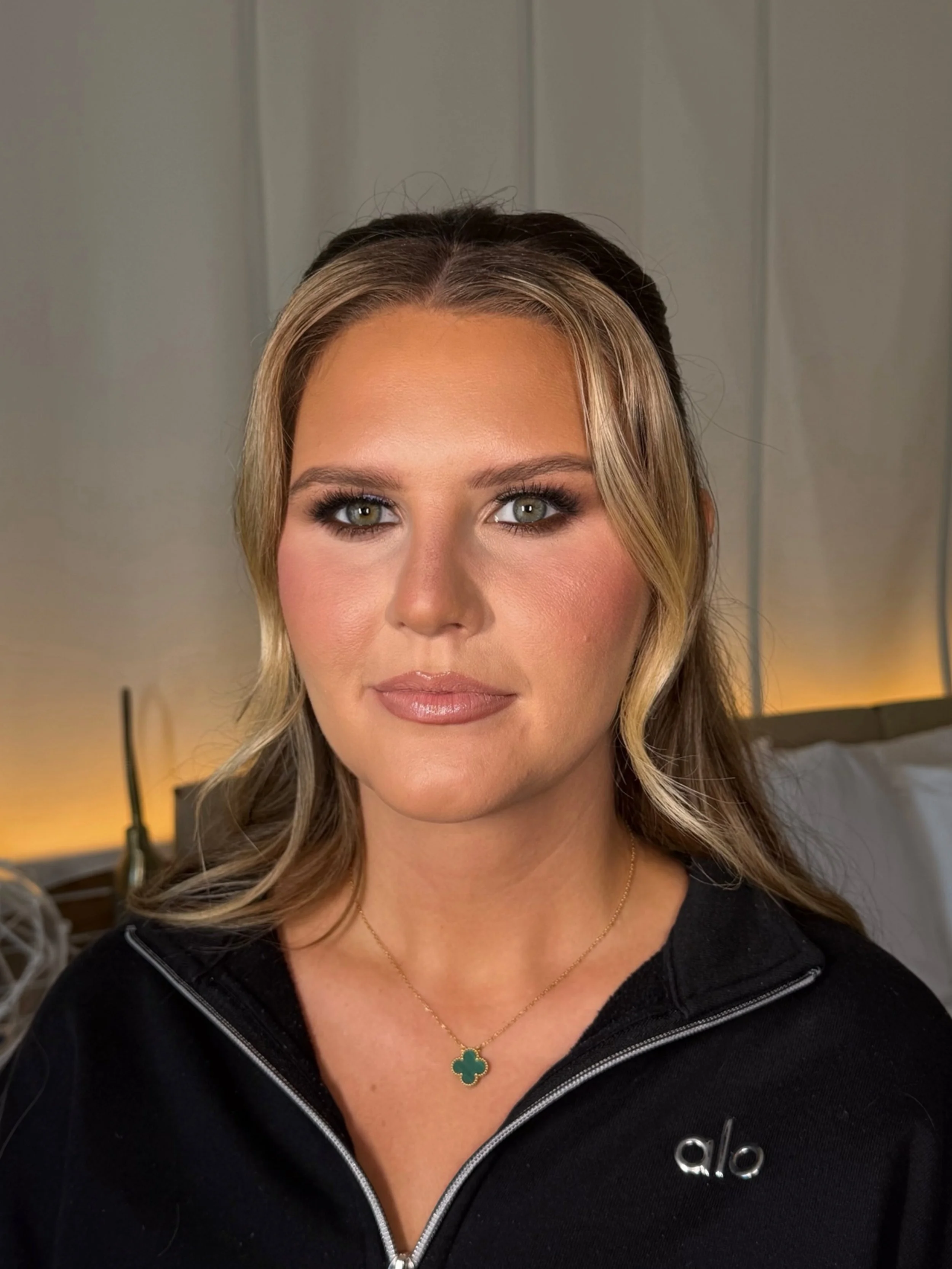 Wedding guest makeup today 🤍🐚

Foundation: @narsissist 
Concealer: @toofaced 
Contour: @lysbeautyofficial 
Blush: @rarebeauty 
Setting Powder: @hudabeauty 
Lip liner: @charlottetilbury 
Lashes: @ardellbeauty 
Brows: @theladycodeshop 
Brow gel: @got