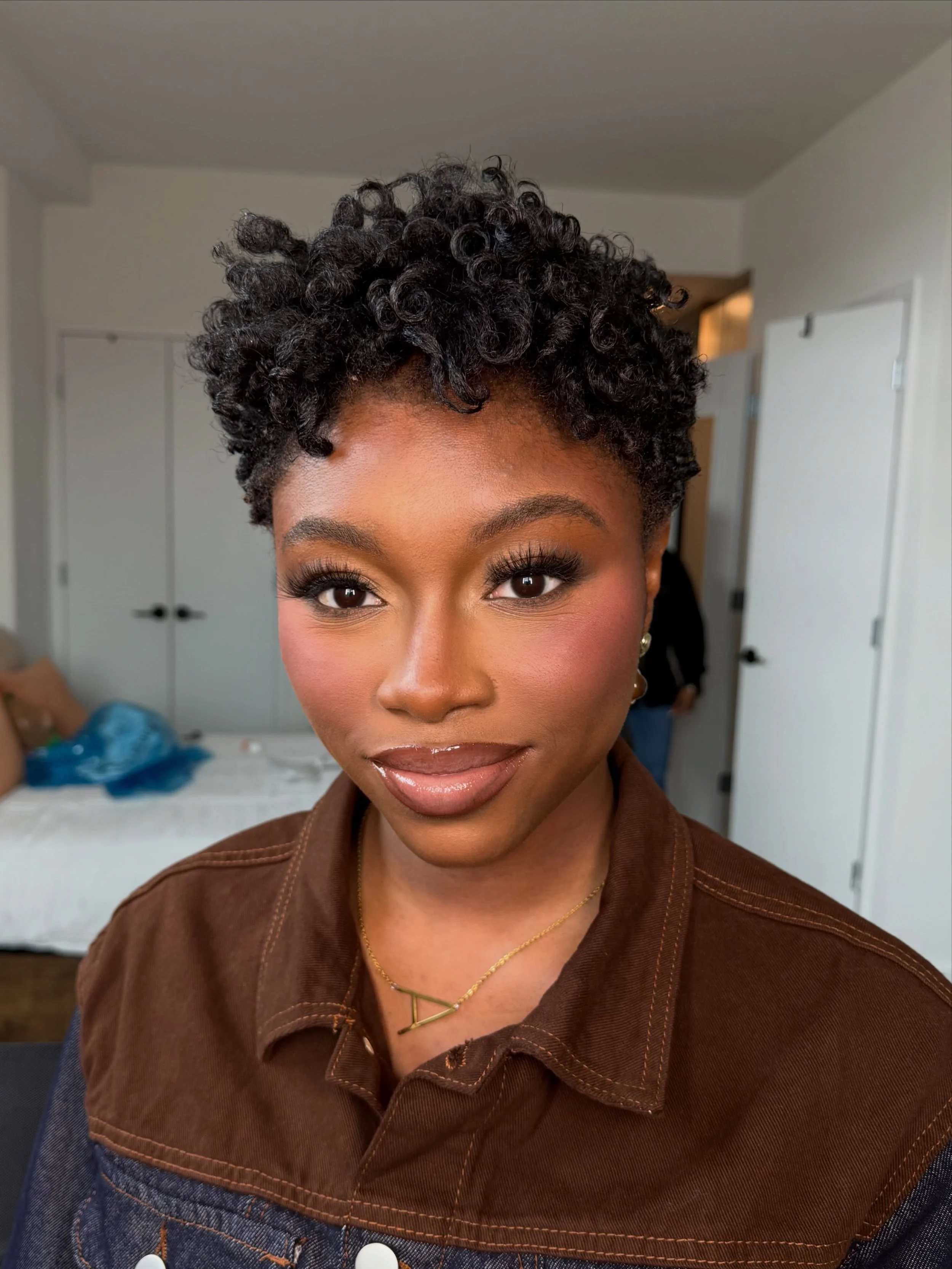 Throwback to this look on @theamaiyasinclair 🧡

Foundation: @narsissist 
Concealer: @toofaced 
Contour: @lysbeautyofficial 
Blush: @rarebeauty 
Setting Powder: @hudabeauty 
Lip liner: @charlottetilbury 
Lashes: @ardellbeauty 
Brows: @theladycodeshop