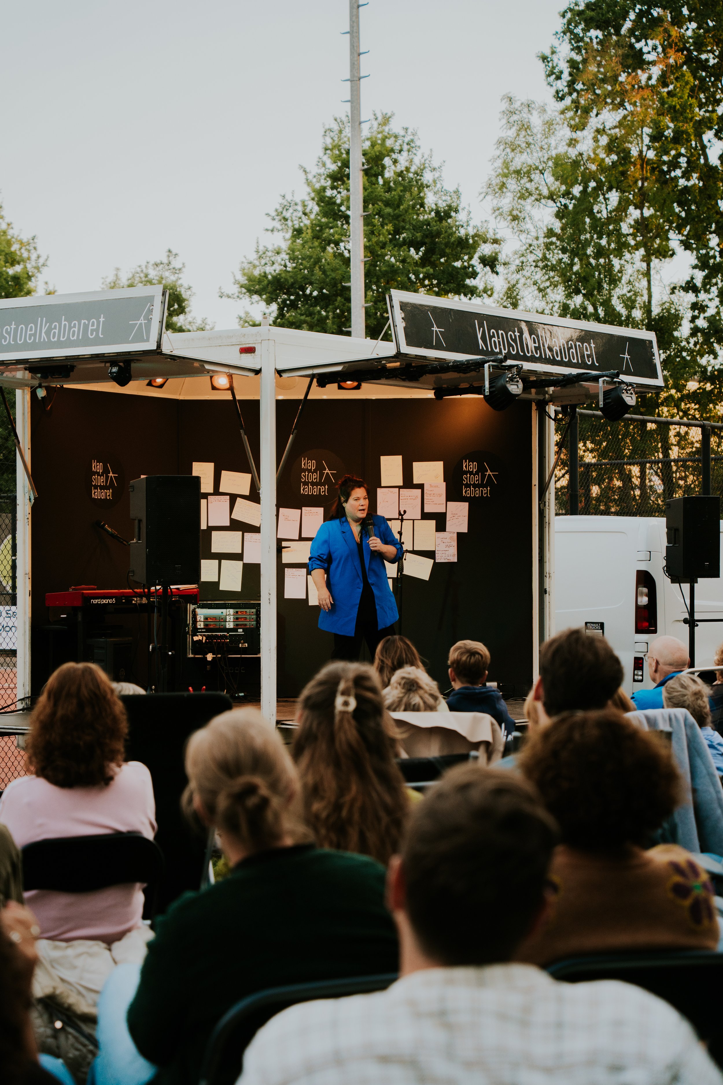 KlapstoelCabaret_Tennispark_Princehage_Chassé_JoostvanderVelden_2025-67.JPG