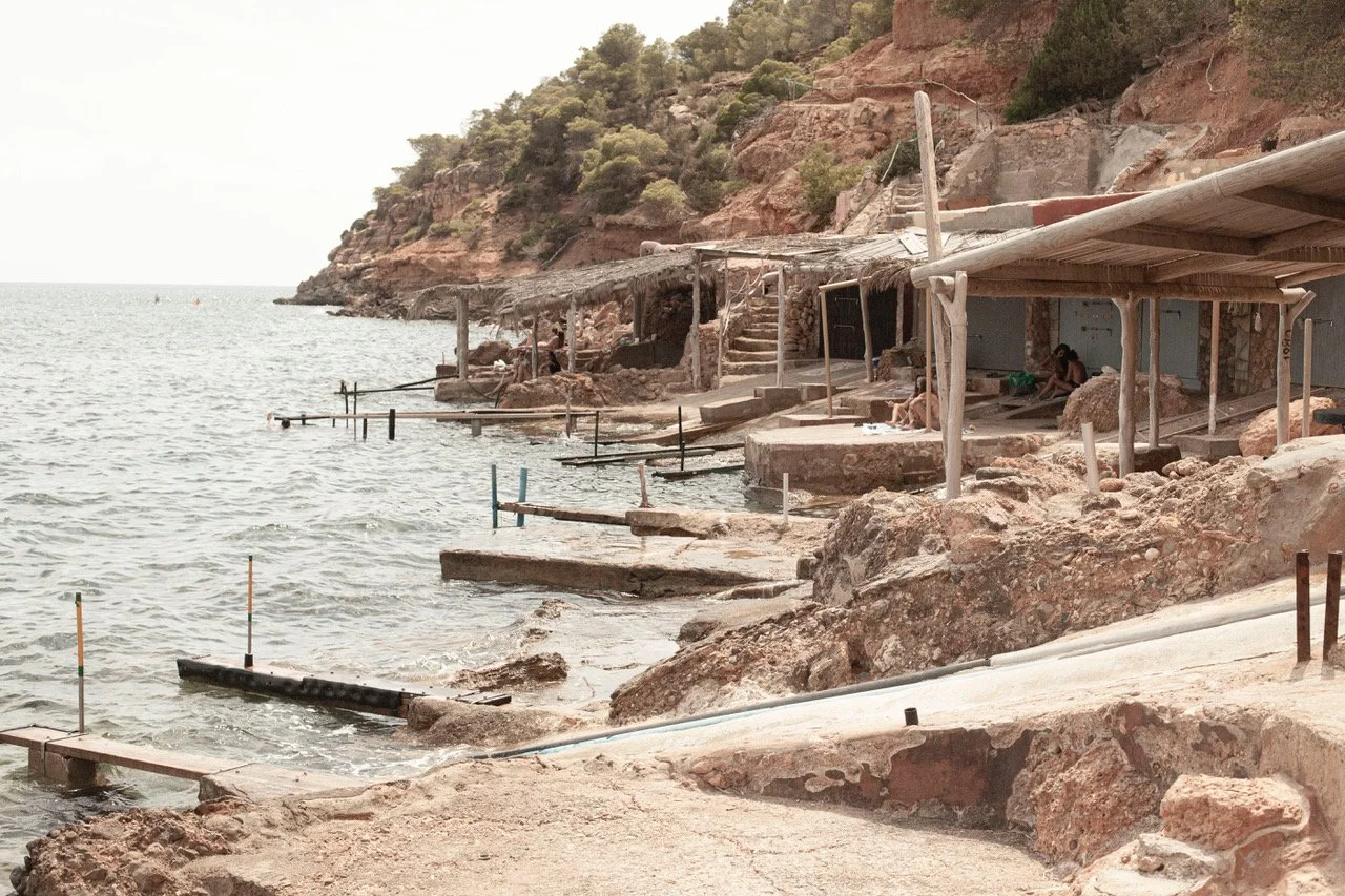 Guía para comprar tu primera propiedad en Ibiza si vives en Madrid