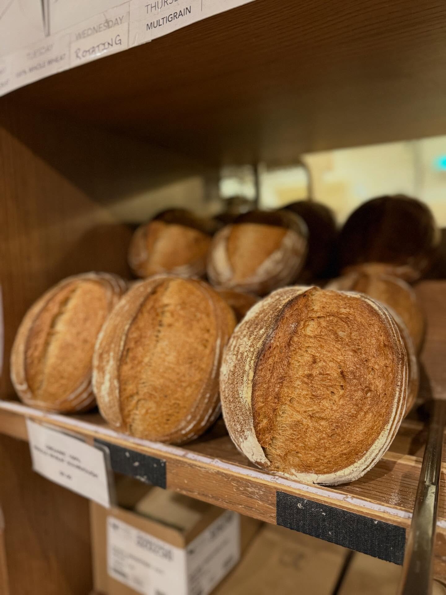 Frame it and put it in the louvre, it&rsquo;s perfect 
.
.
.
.
#yyc #sourdough #sourdoughbakery #yycabakery