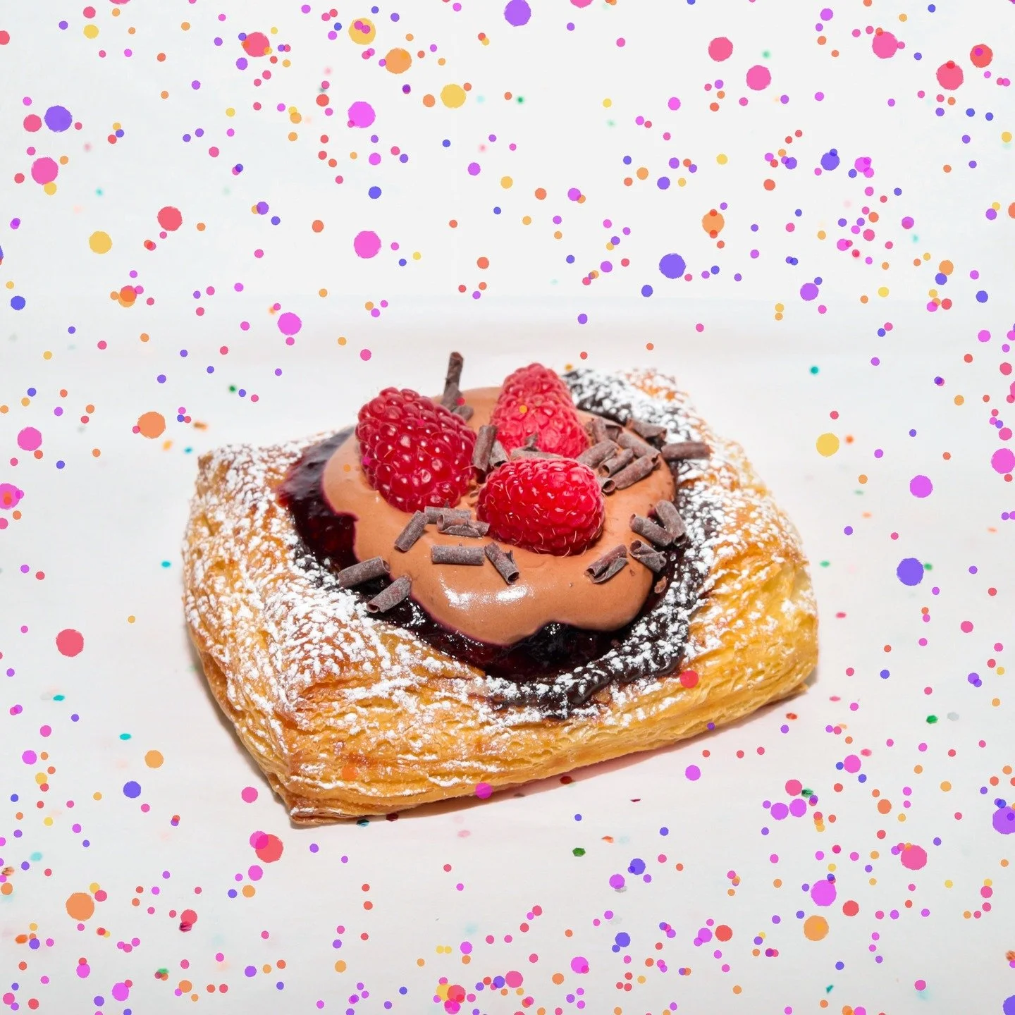 Happy Family Day! 
The Pastry case is fully stocked to keep you cozy as winter #3 approaches! We're here till 2 today, so come on by!
.
.
.
.
#yyc #yyceats #yycnow #yycbuzz #yycbakery